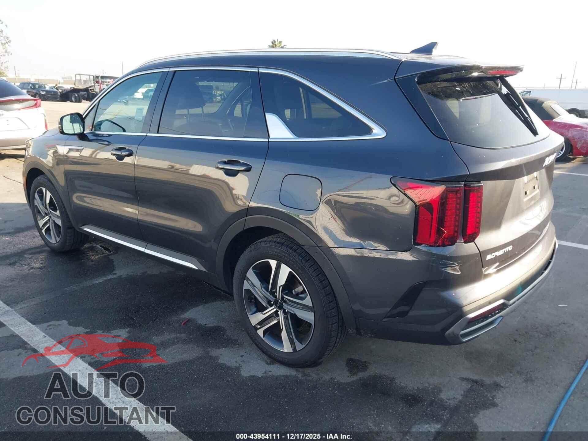 KIA SORENTO HYBRID 2023 - KNDRHDLG2P5211245