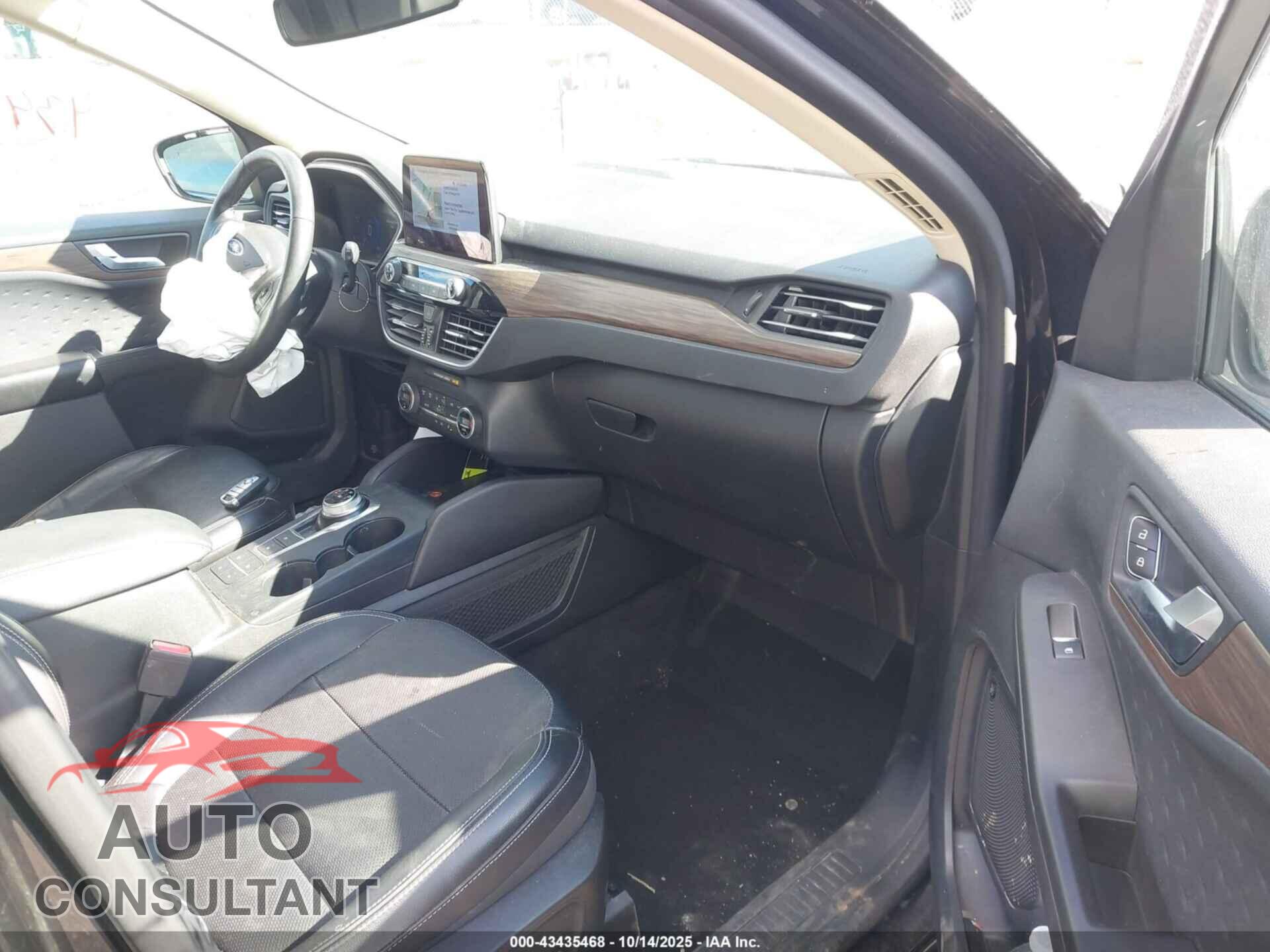 FORD ESCAPE 2020 - 1FMCU9J94LUA08159
