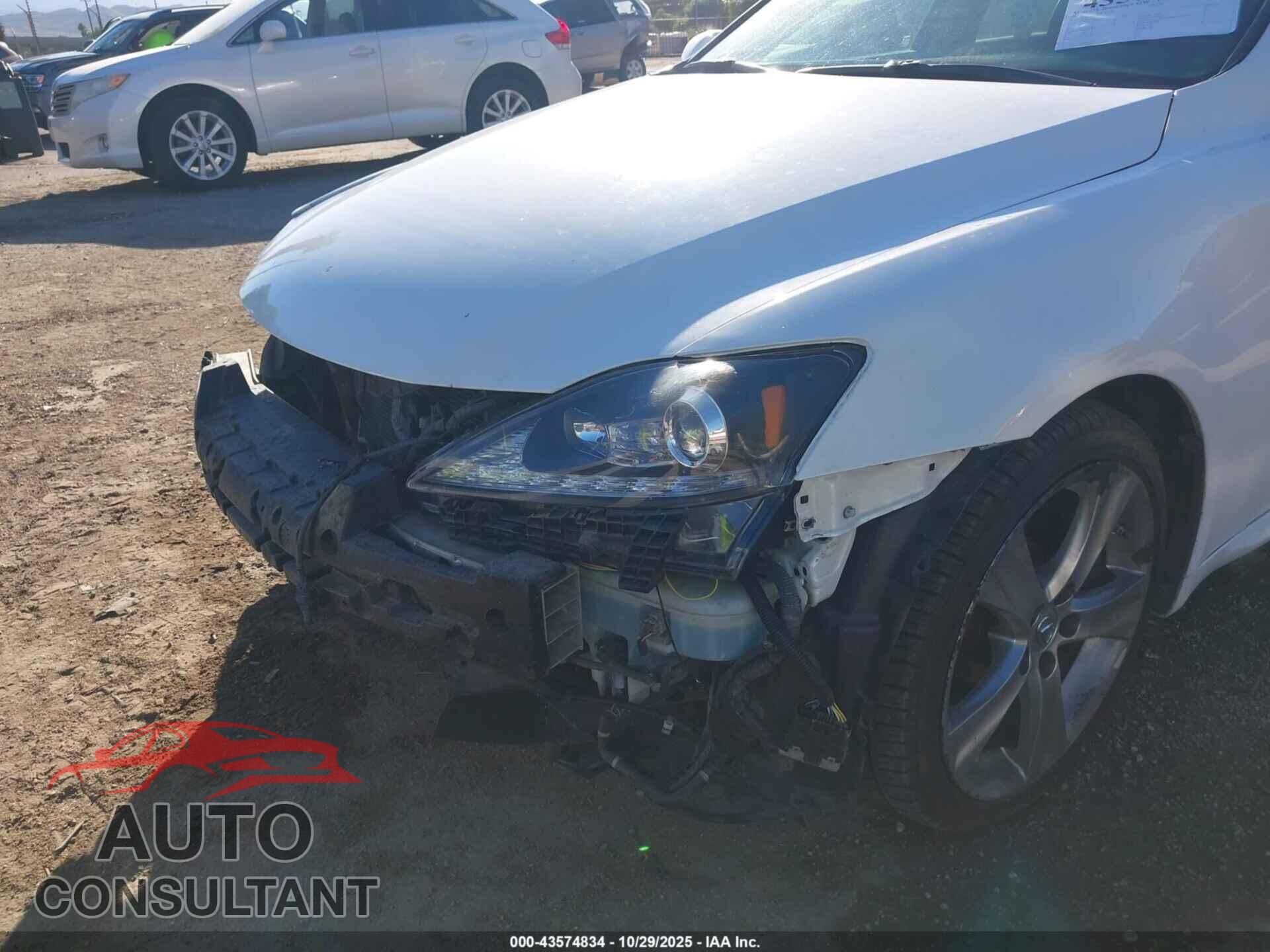 LEXUS IS 350 2011 - JTHBE5C27B5028354