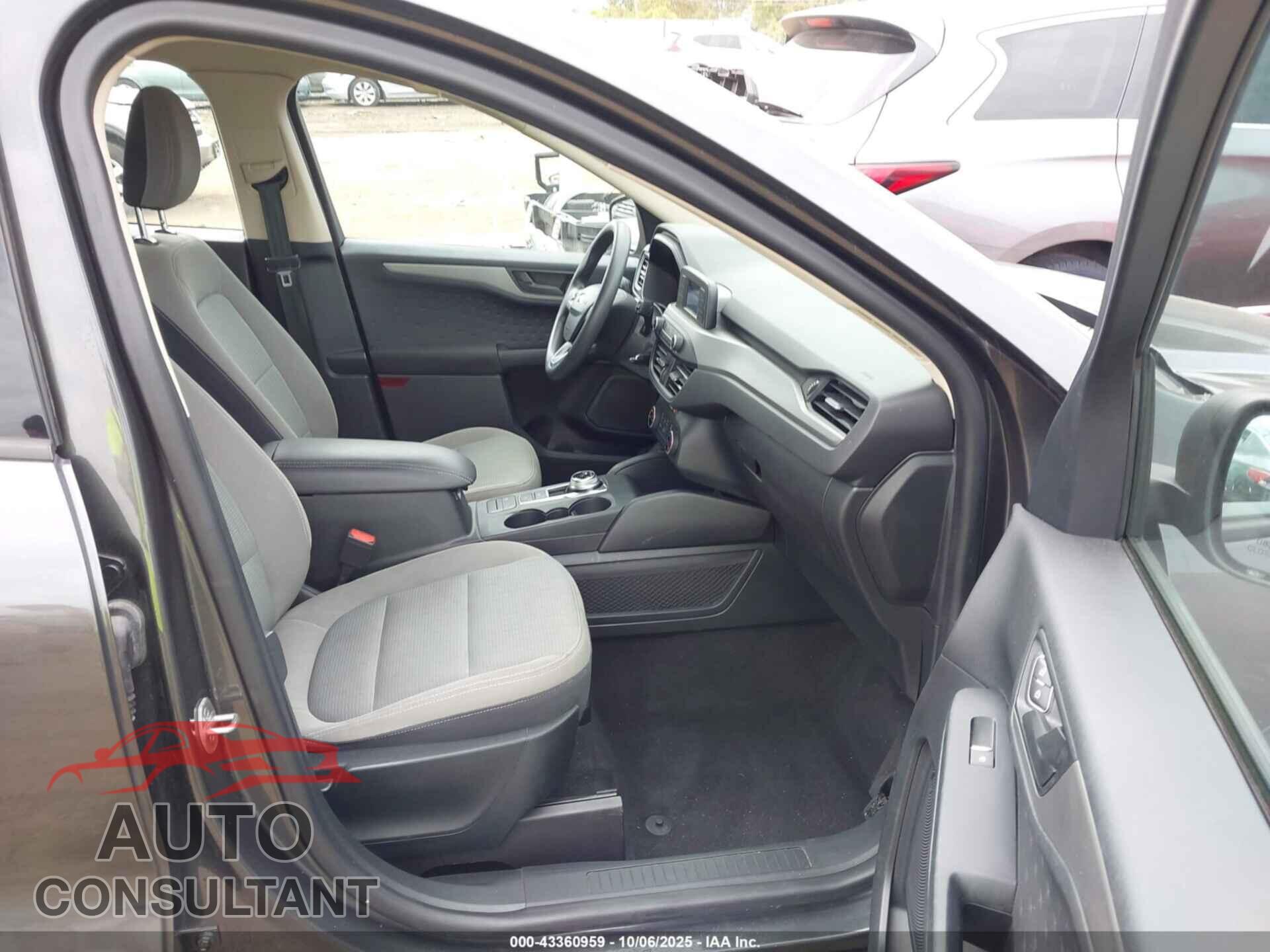 FORD ESCAPE 2020 - 1FMCU9F65LUA09383