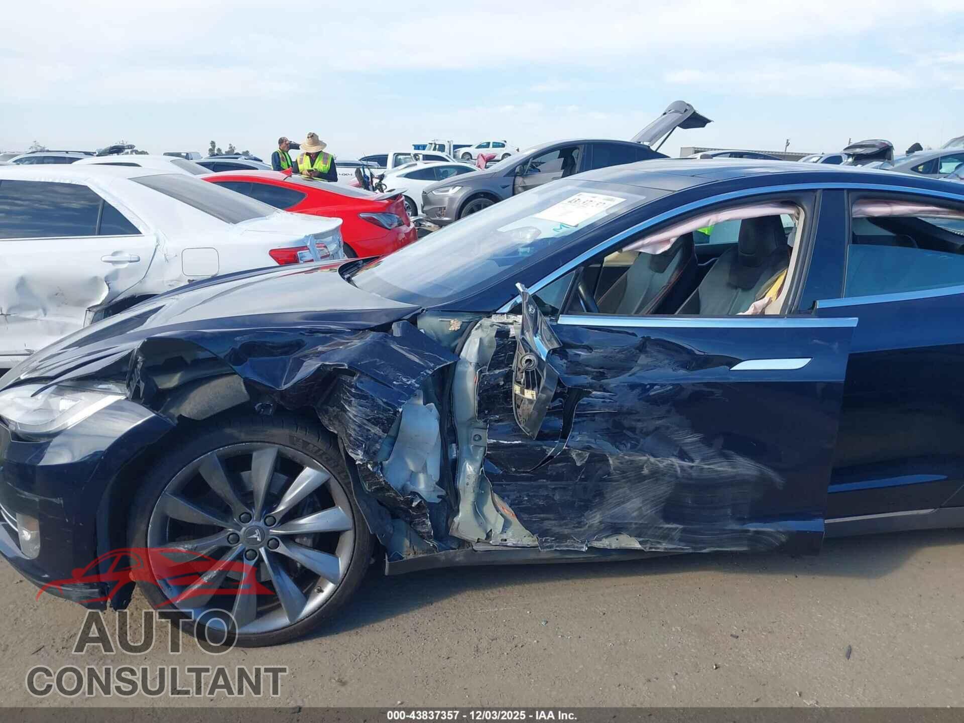 TESLA MODEL S 2013 - 5YJSA1CP0DFP05683