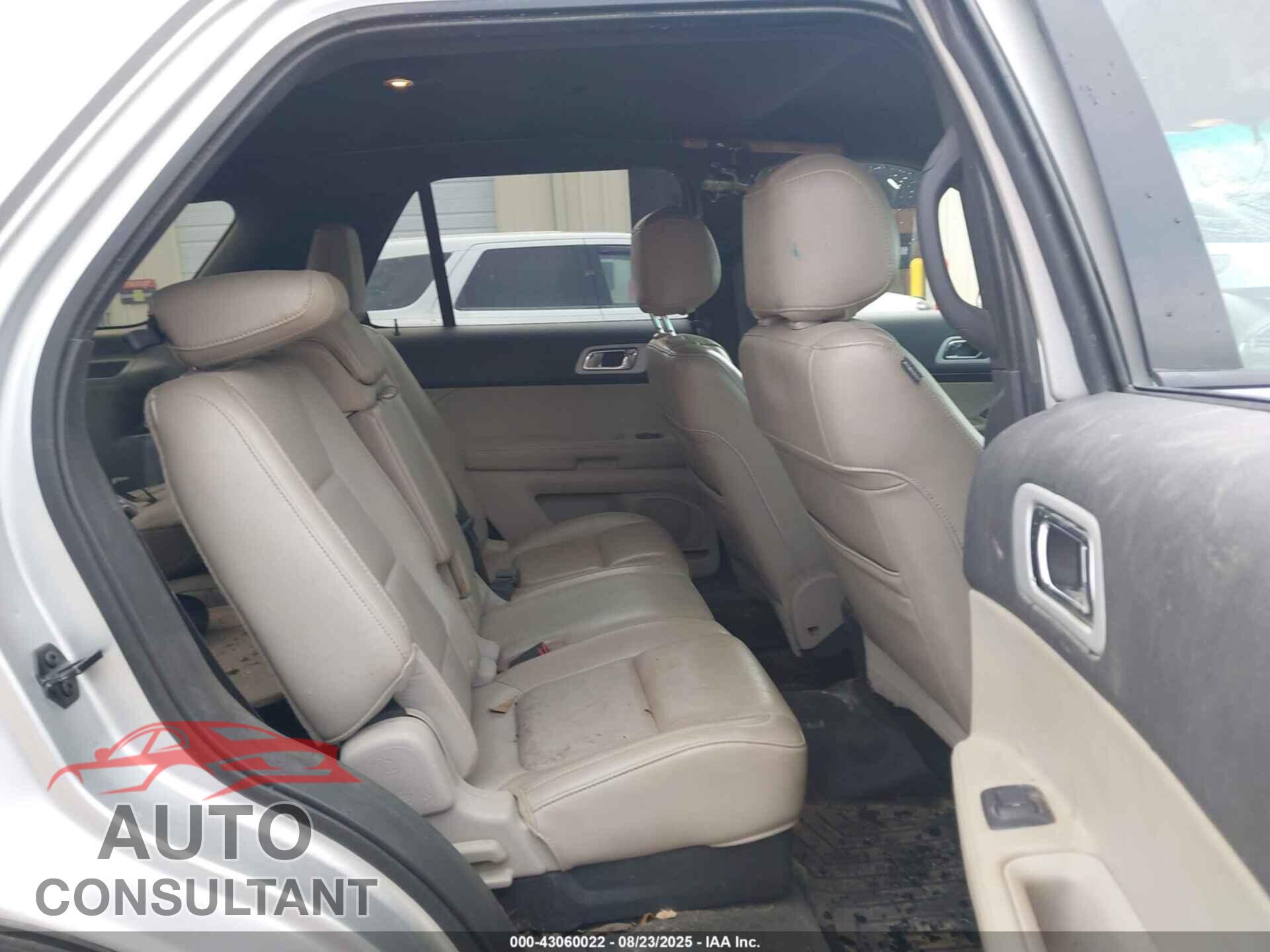 FORD EXPLORER 2011 - 1FMHK7F82BGA30240