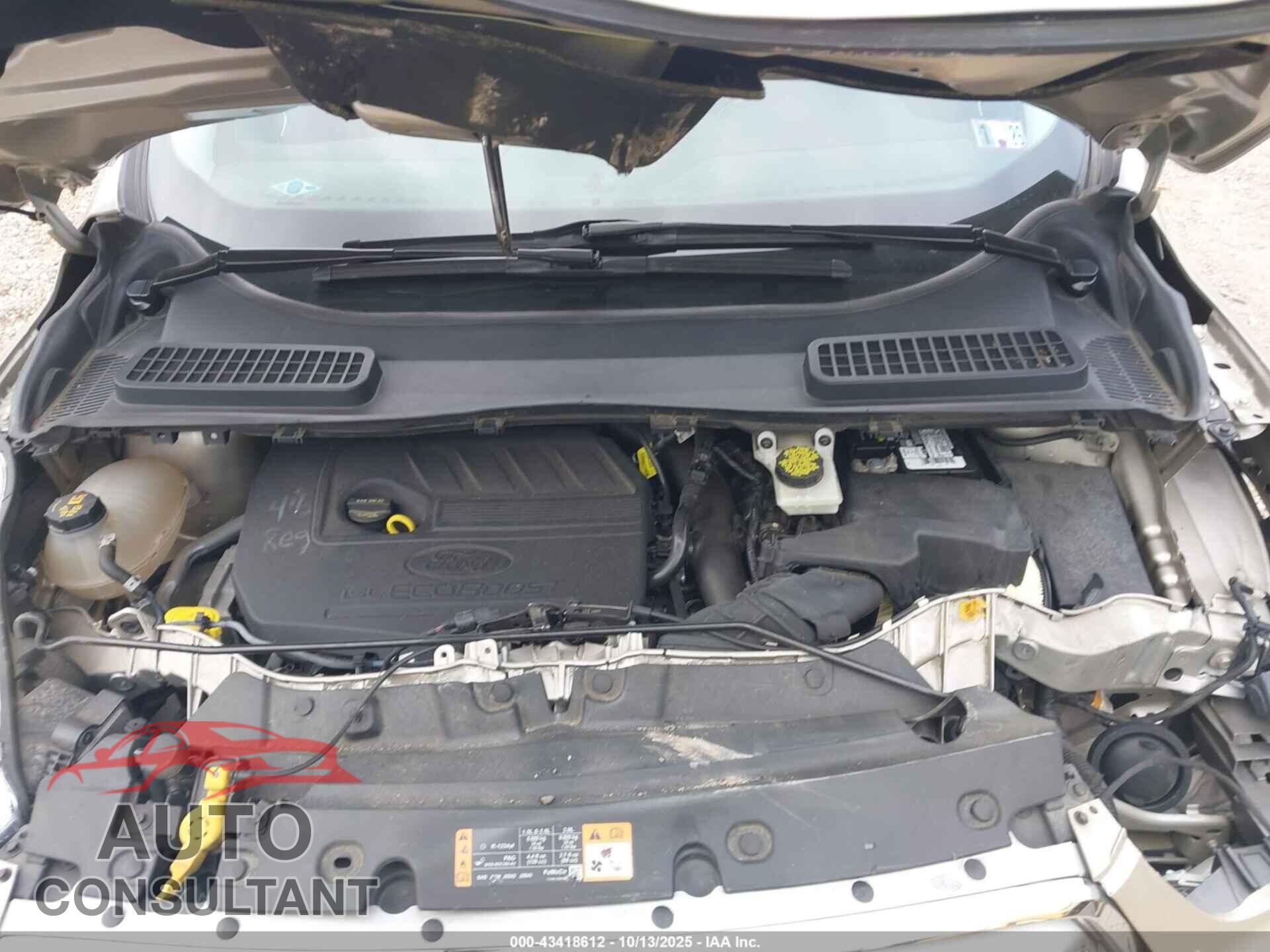 FORD ESCAPE 2017 - 1FMCU9JD0HUC89677