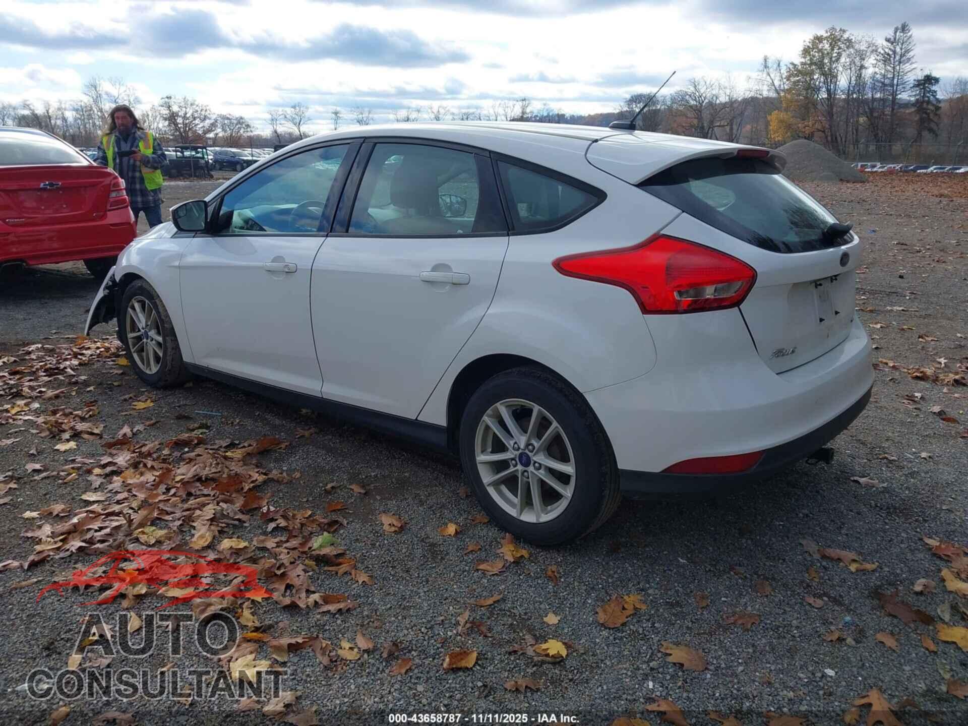 FORD FOCUS 2017 - 1FADP3K22HL242348
