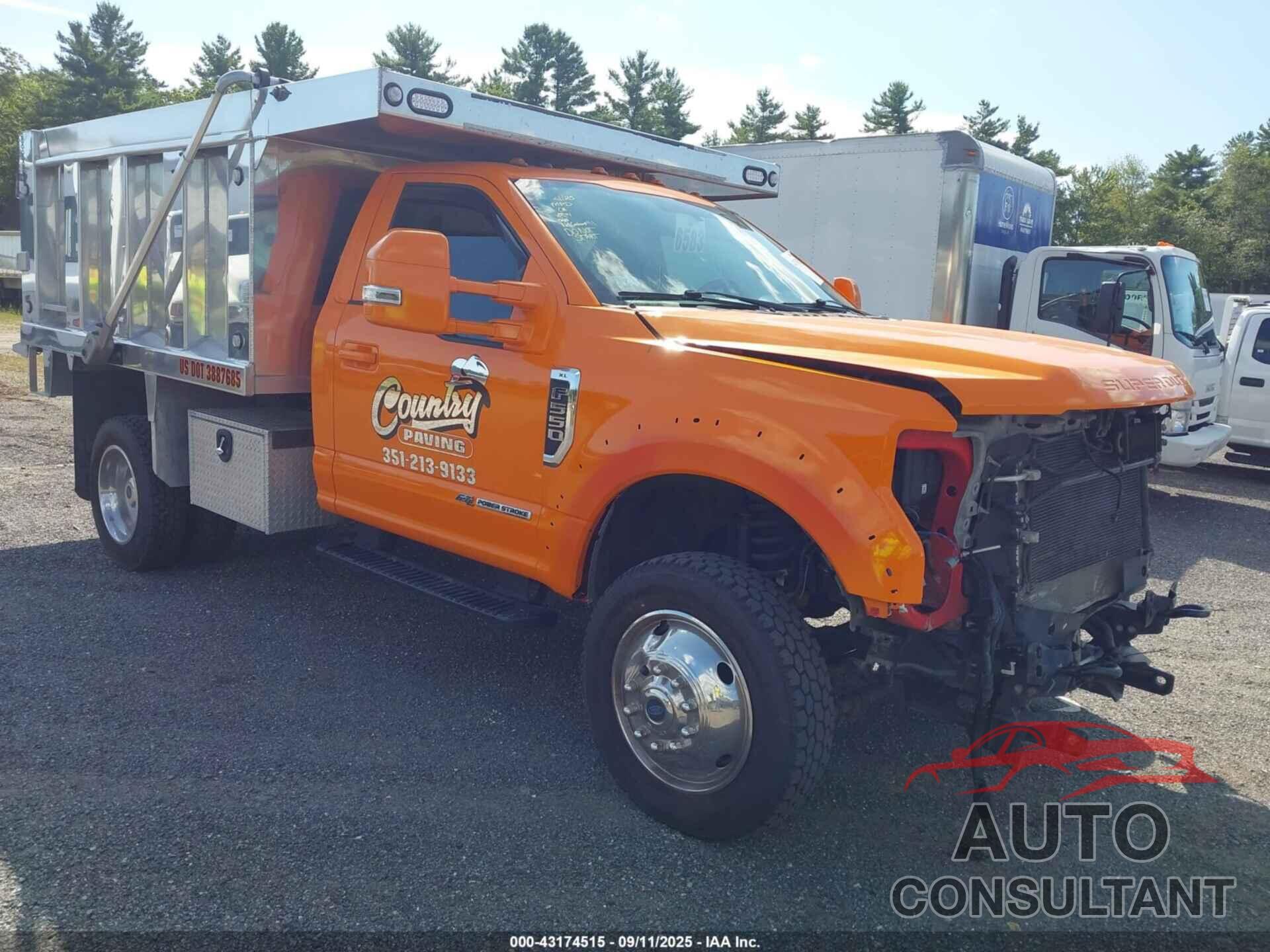 FORD F-550 CHASSIS 2019 - 1FDUF5HT2KEG00144