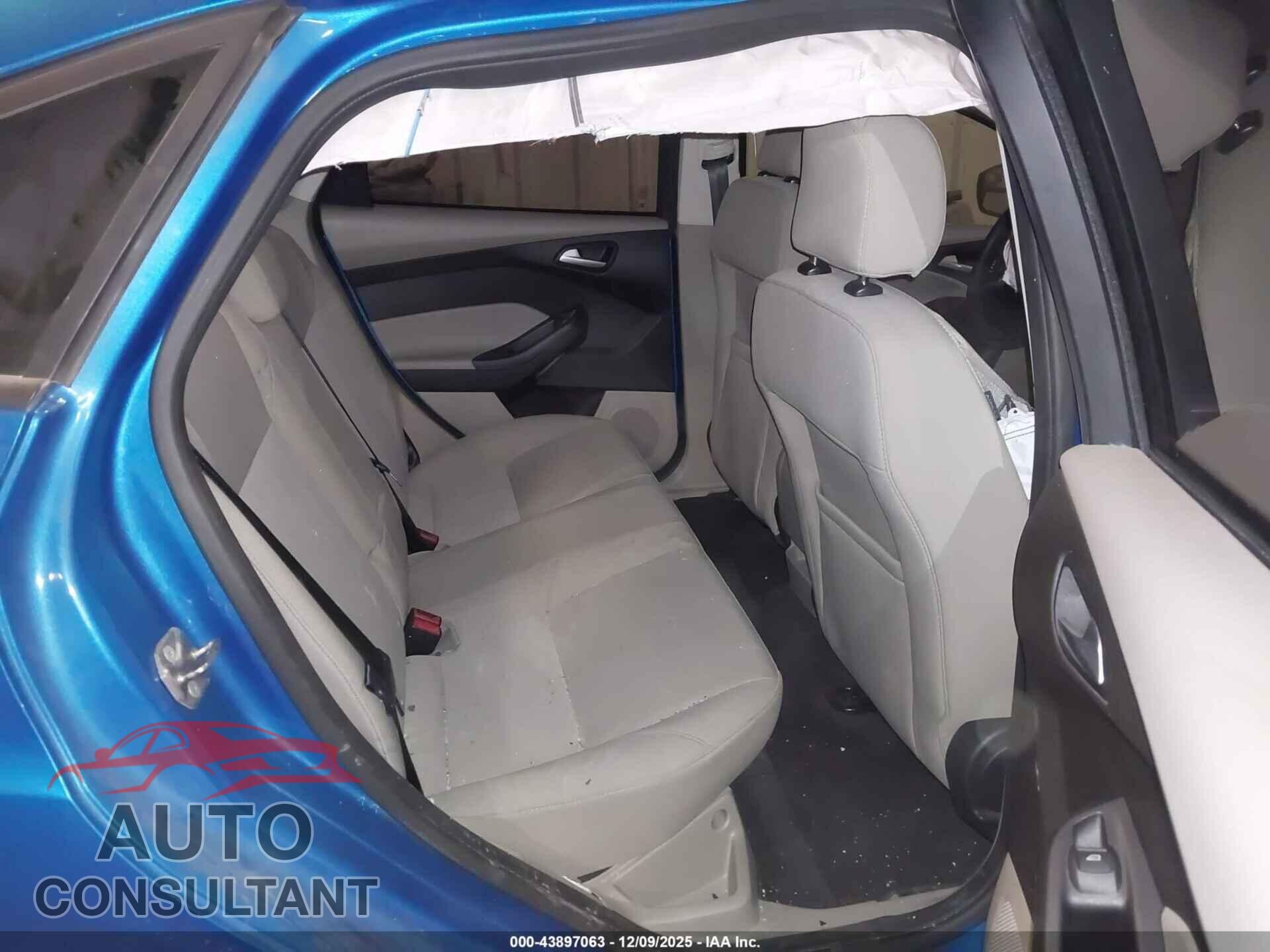 FORD FOCUS 2016 - 1FADP3F23GL360871
