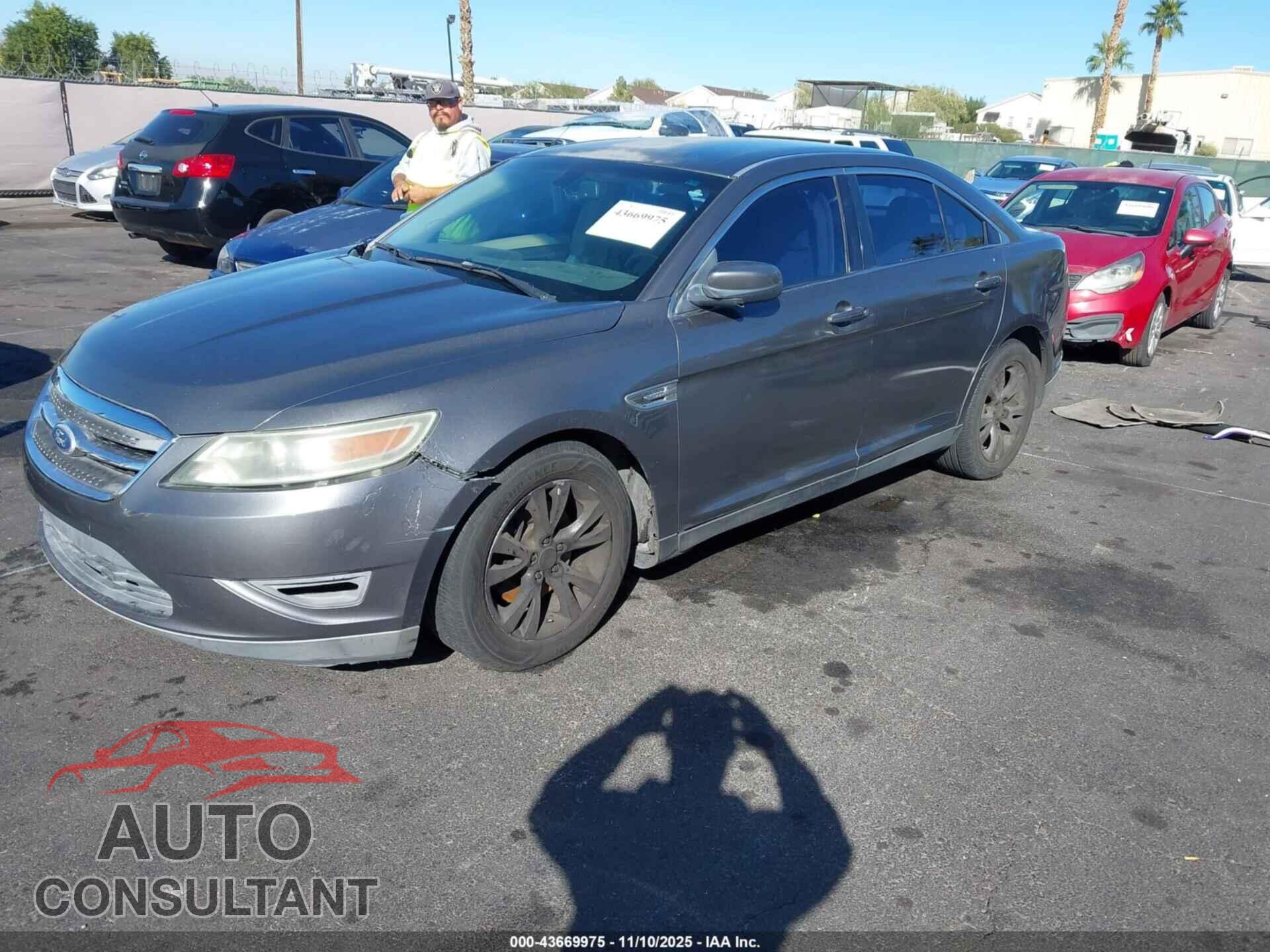 FORD TAURUS 2011 - 1FAHP2EW3BG106045