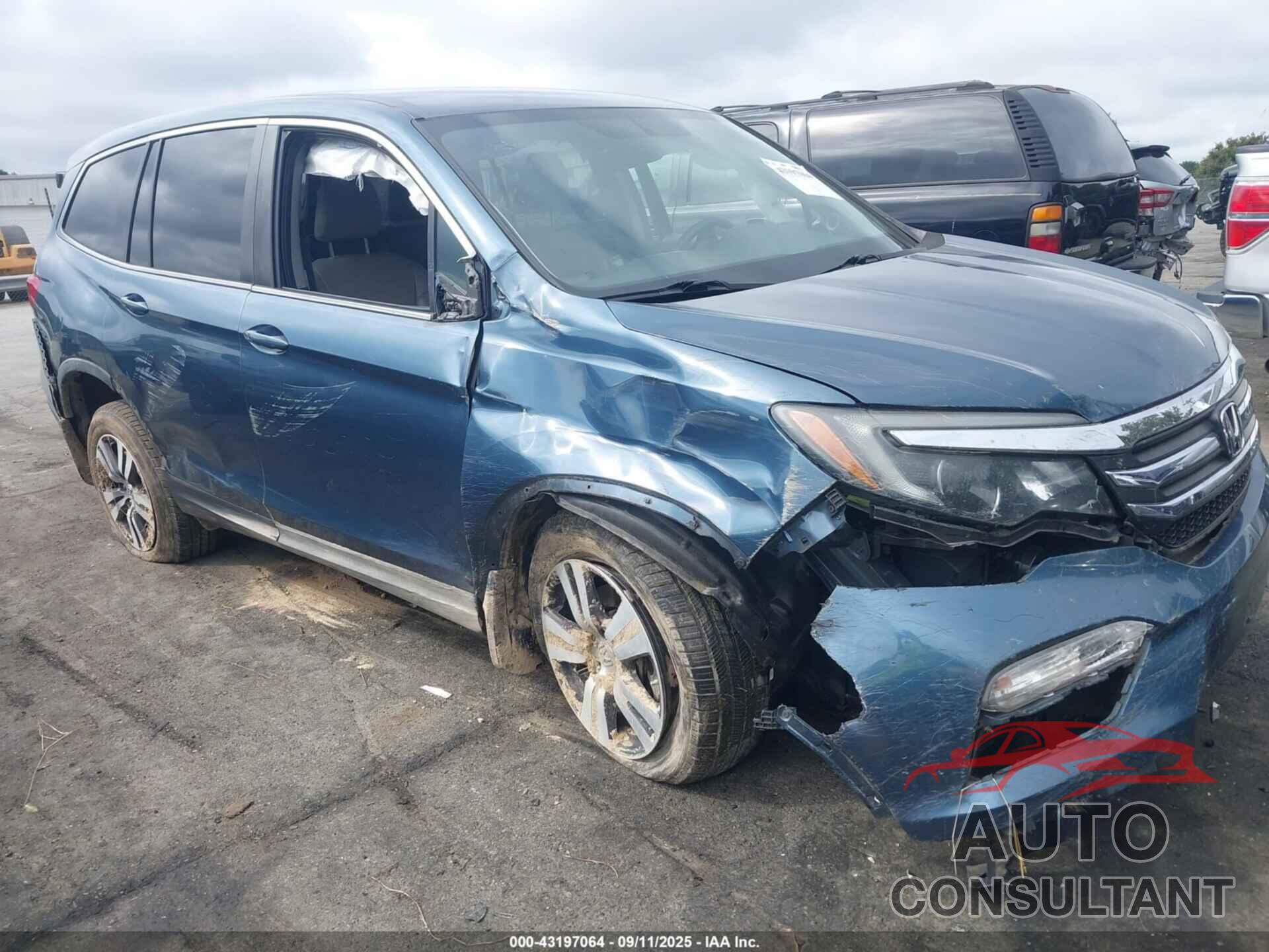 HONDA PILOT 2017 - 5FNYF6H35HB065555