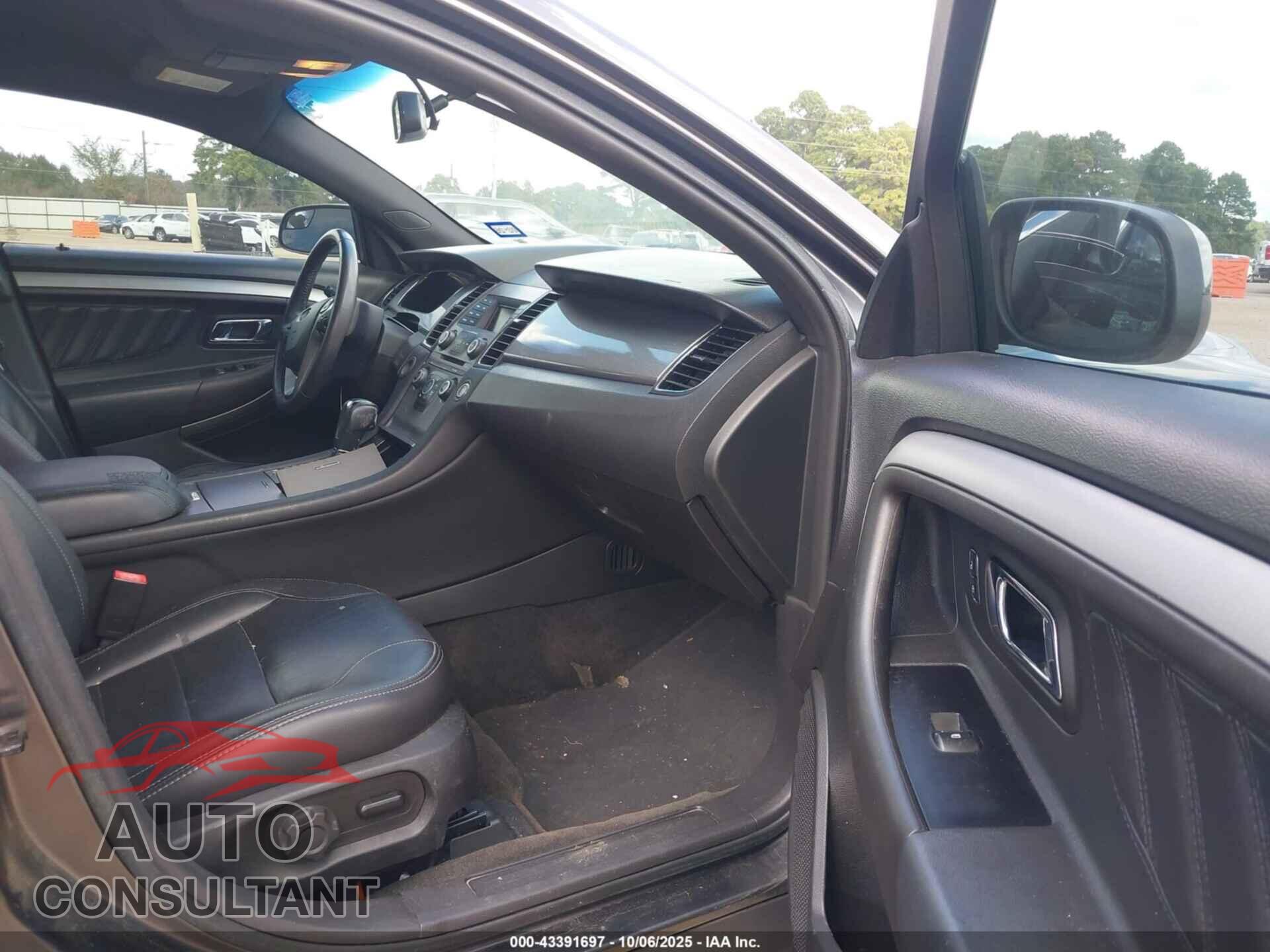 FORD TAURUS 2017 - 1FAHP2E8XHG110913