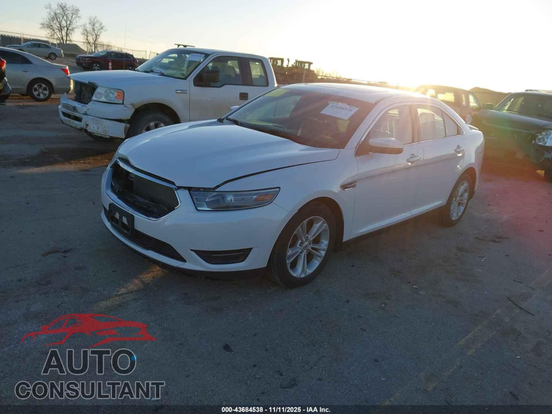 FORD TAURUS 2014 - 1FAHP2E84EG131381