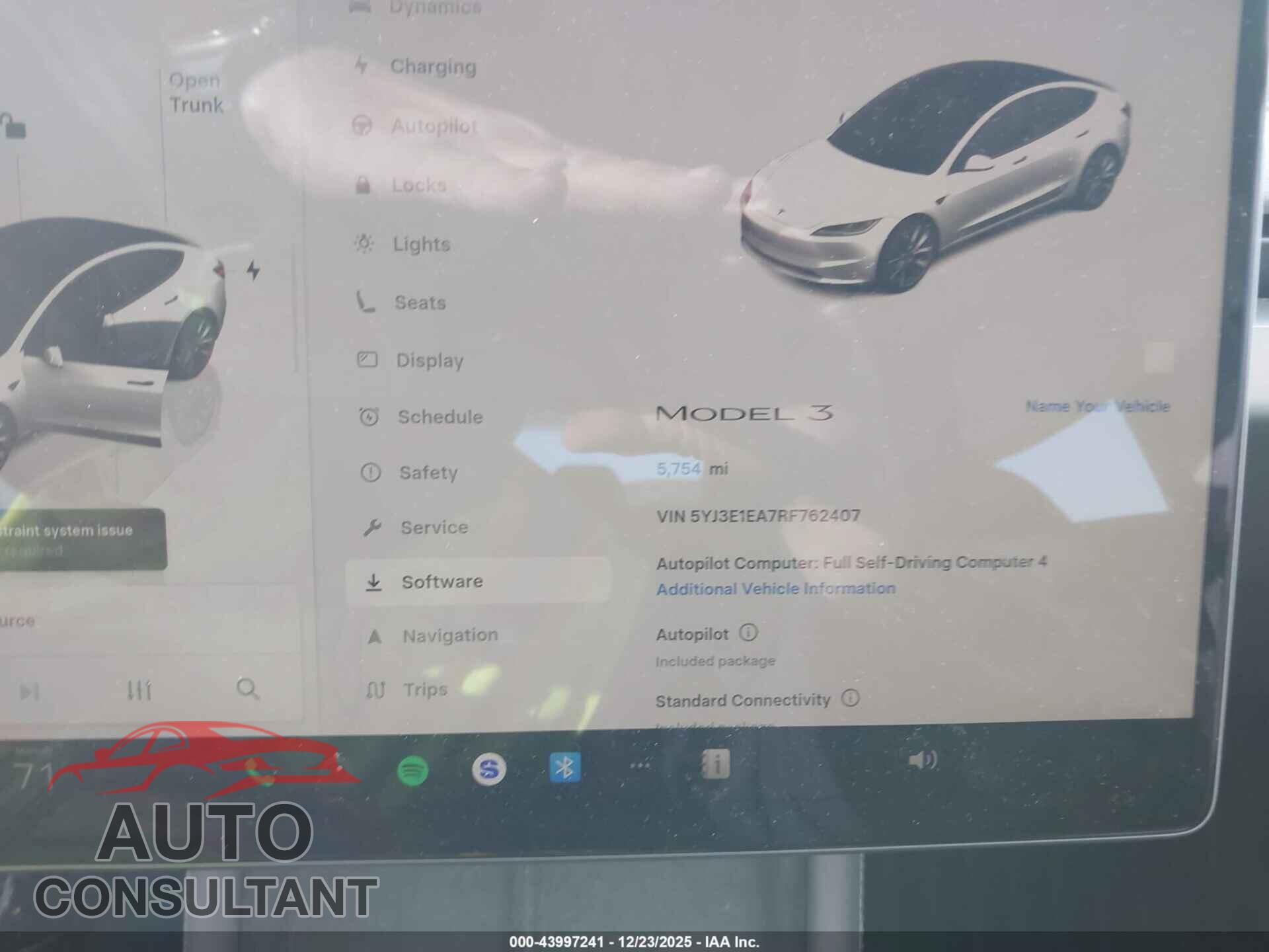 TESLA MODEL 3 2024 - 5YJ3E1EA7RF762407