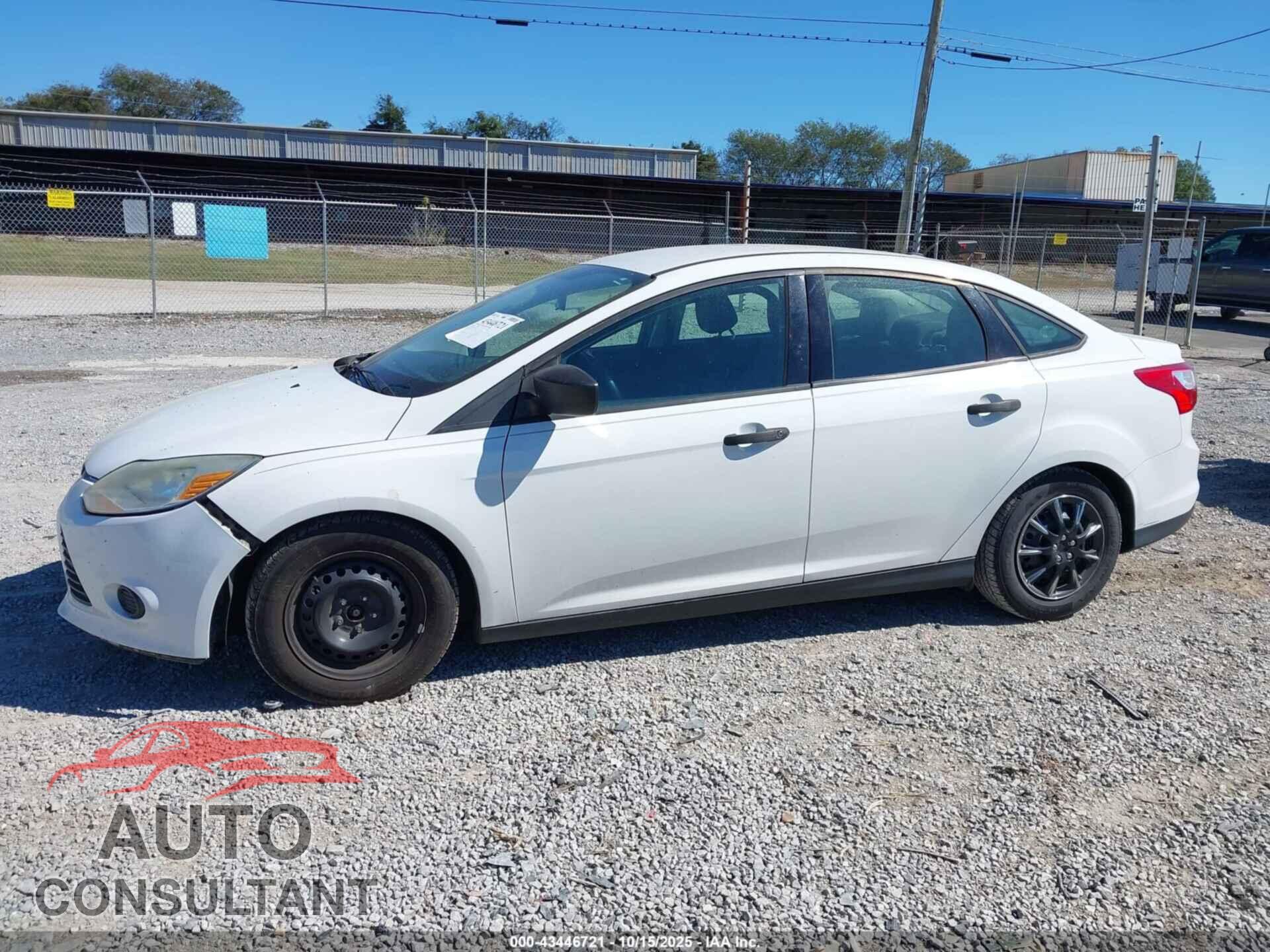 FORD FOCUS 2014 - 1FADP3E23EL150821