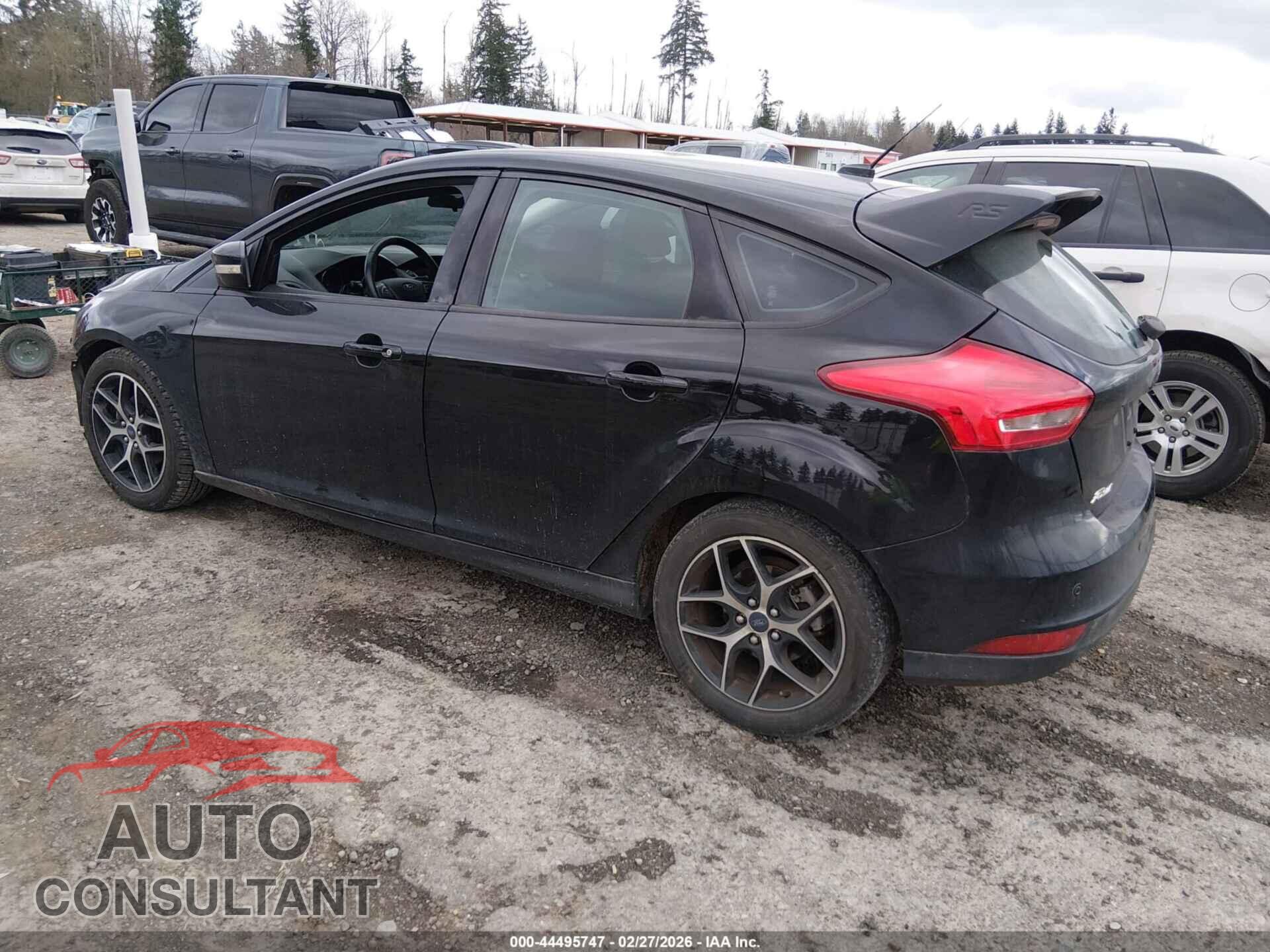 FORD FOCUS 2018 - 1FADP3M24JL224582