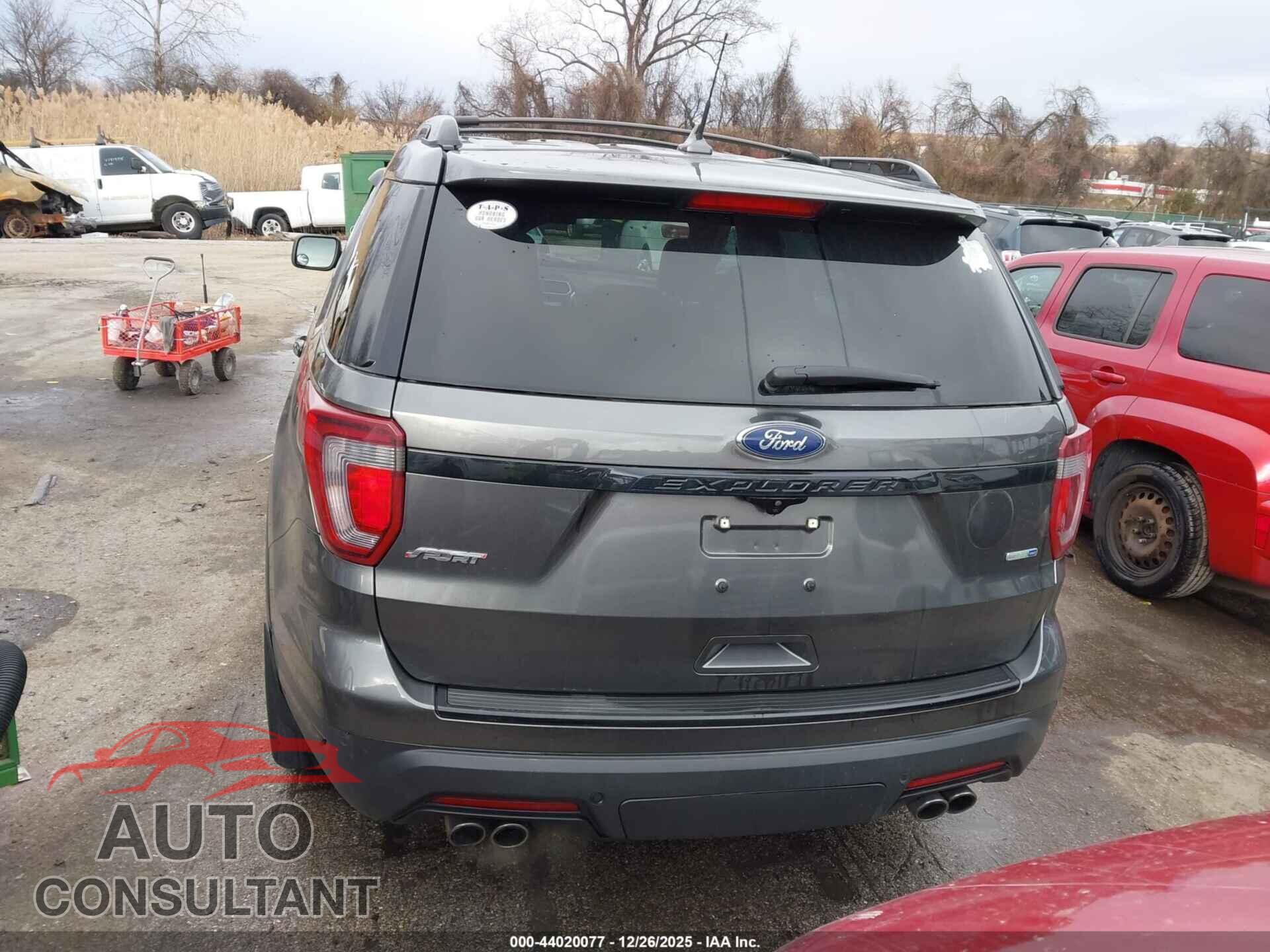 FORD EXPLORER 2018 - 1FM5K8GT3JGB50901