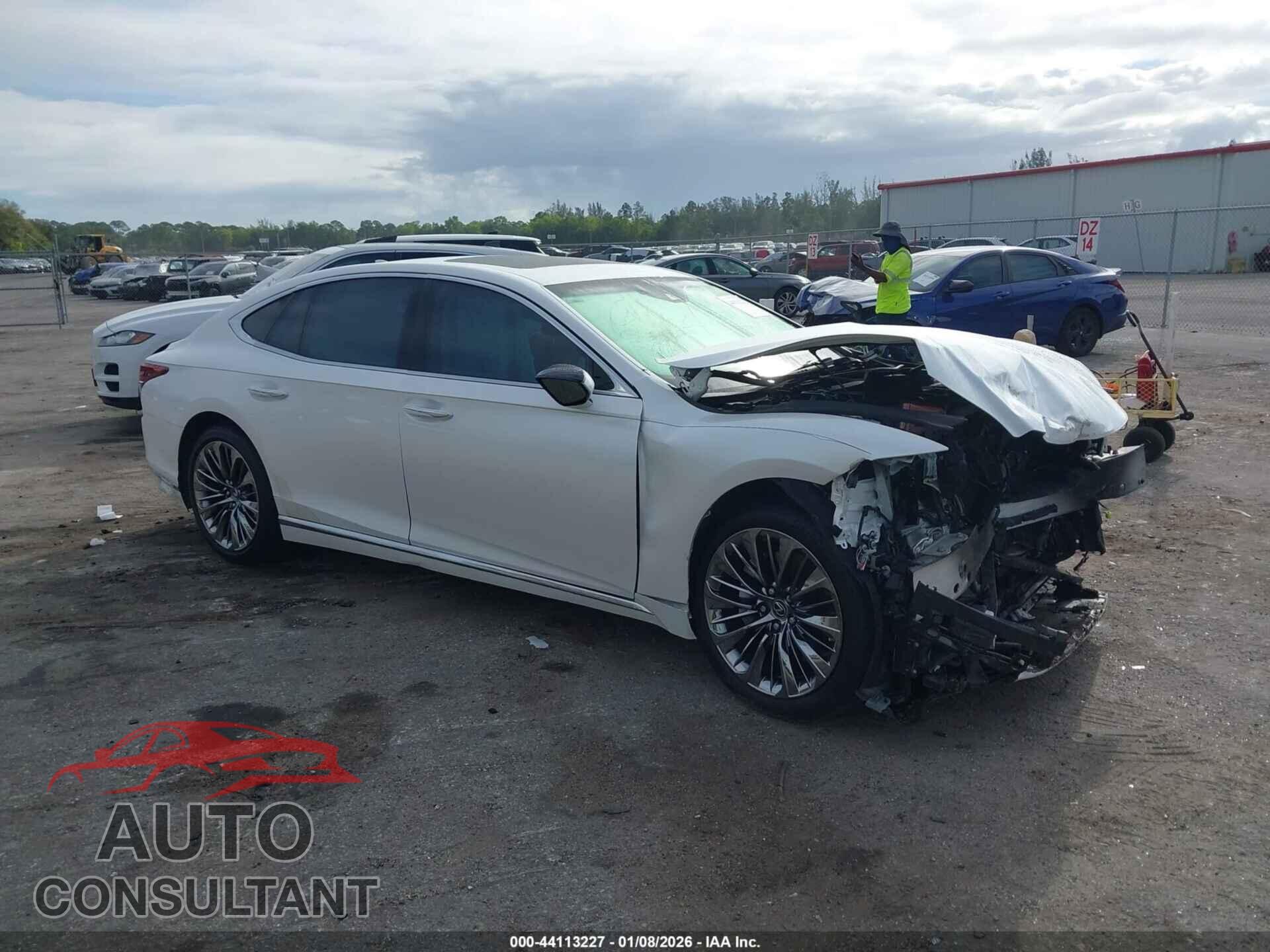 LEXUS LS 500 2020 - JTHD51FF3L5011097