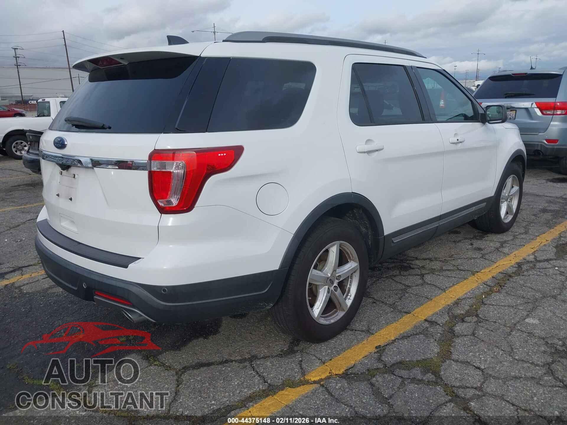 FORD EXPLORER 2018 - 1FM5K7D82JGB69238