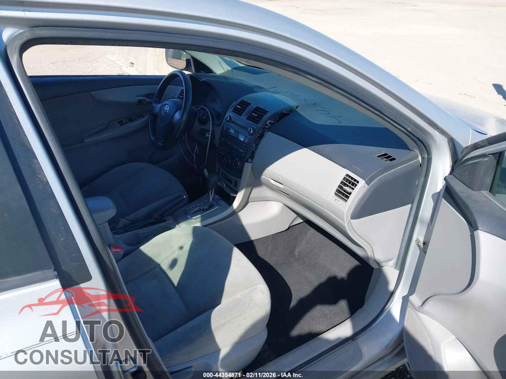 TOYOTA COROLLA 2011 - 2T1BU4EEXBC538206