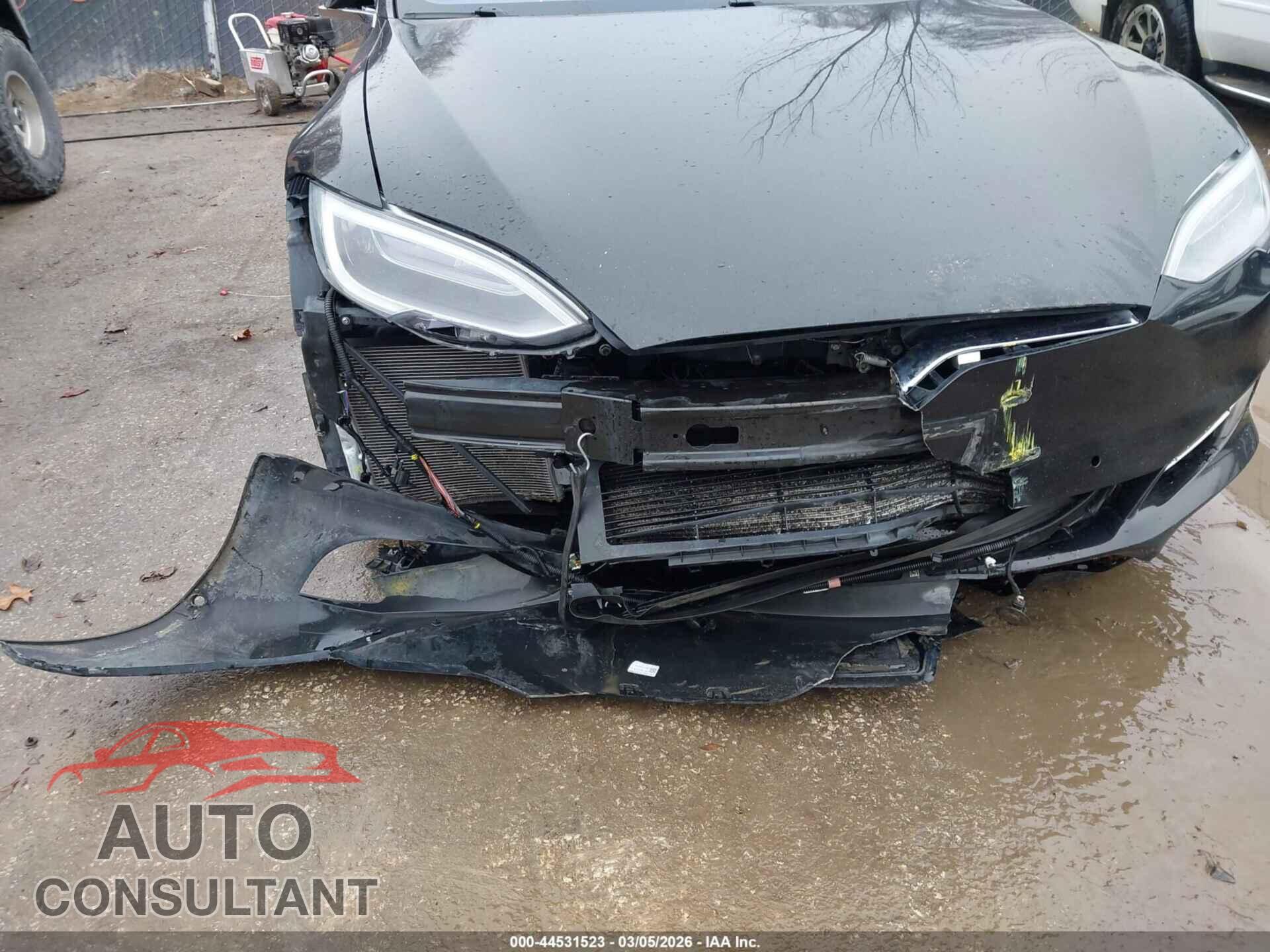 TESLA MODEL S 2017 - 5YJSA1E22HF205192