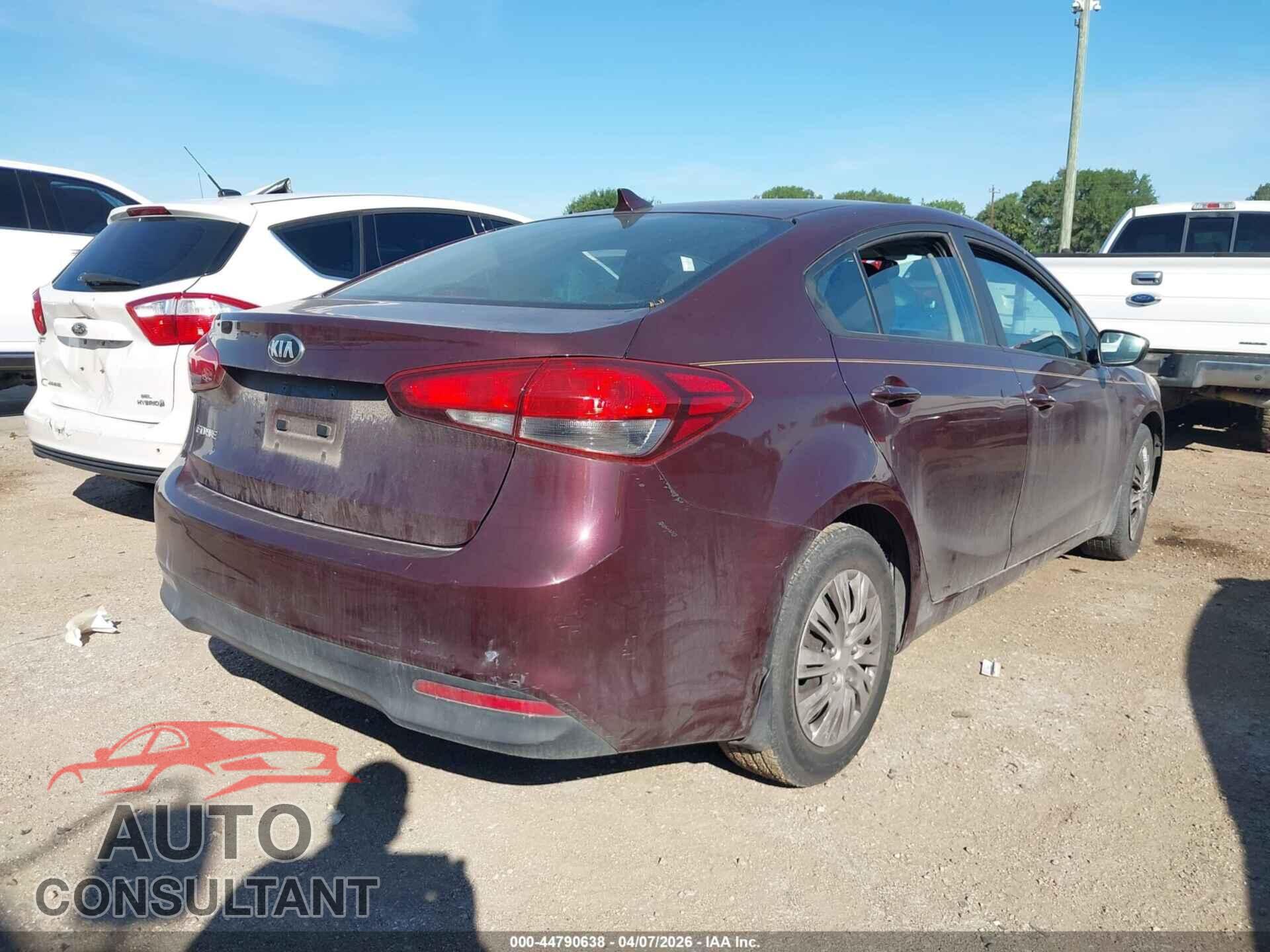 KIA FORTE 2017 - 3KPFK4A76HE084724