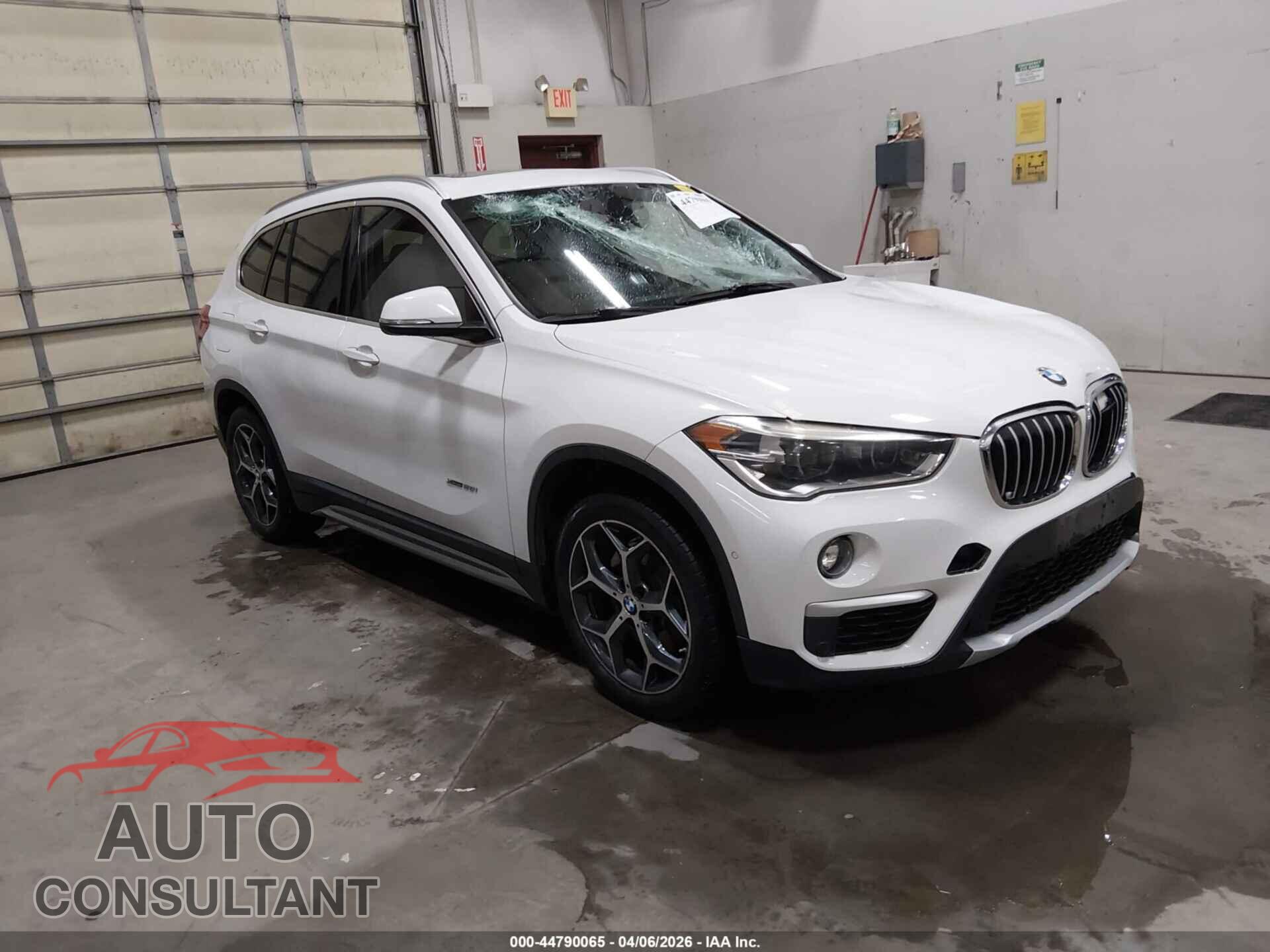 BMW X1 2016 - WBXHT3C30GP884656
