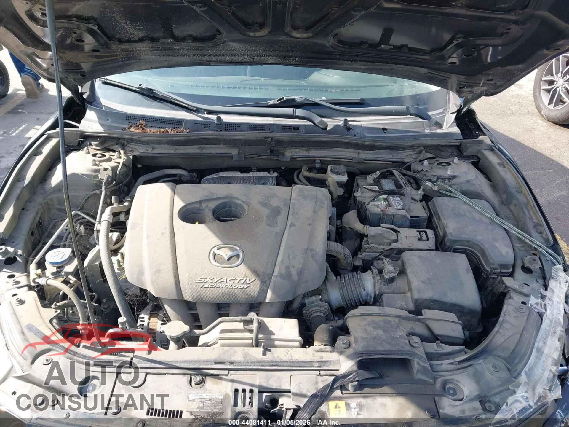 MAZDA MAZDA3 2017 - JM1BN1V71H1107389