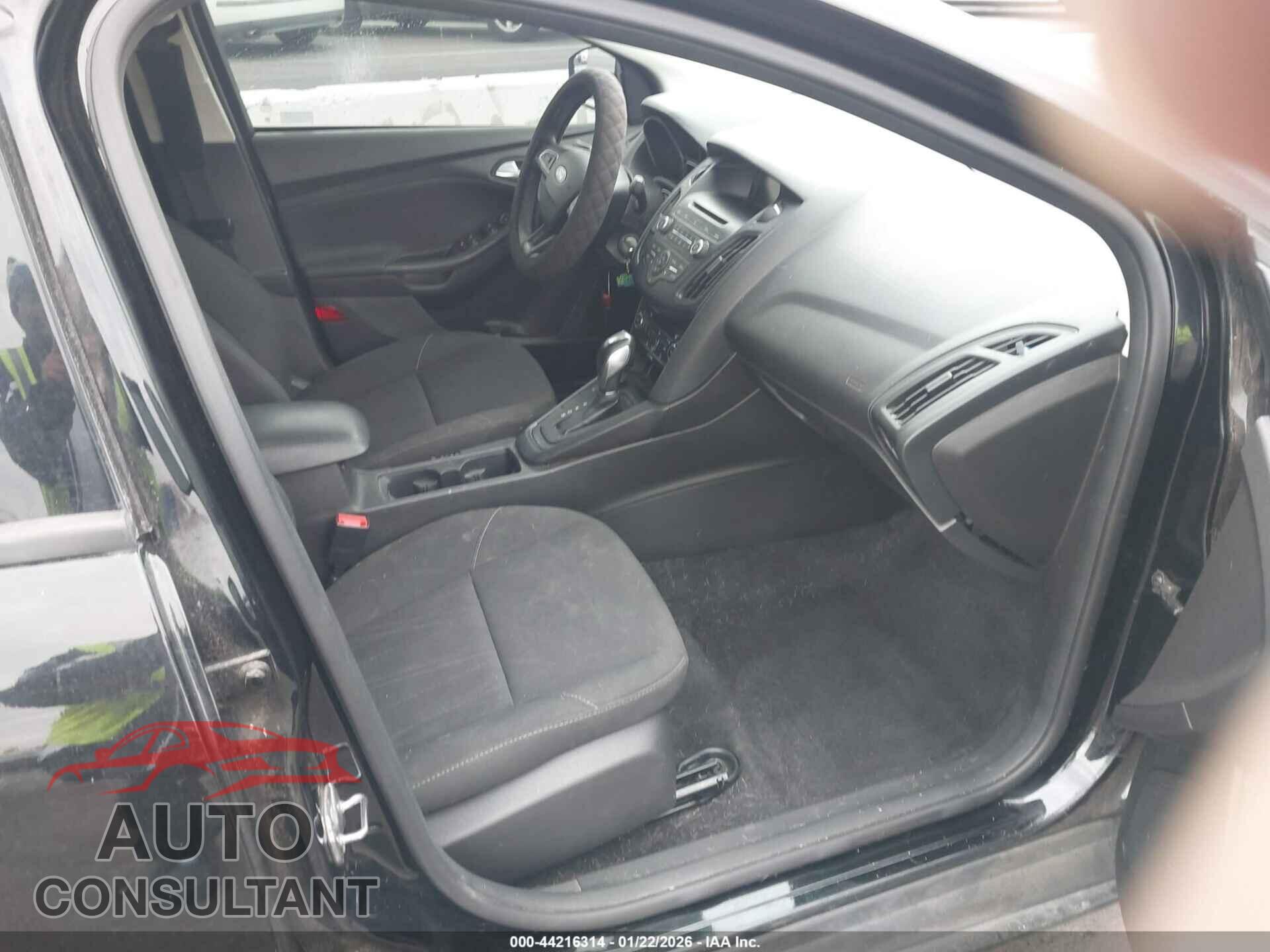 FORD FOCUS 2016 - 1FADP3FE9GL216073