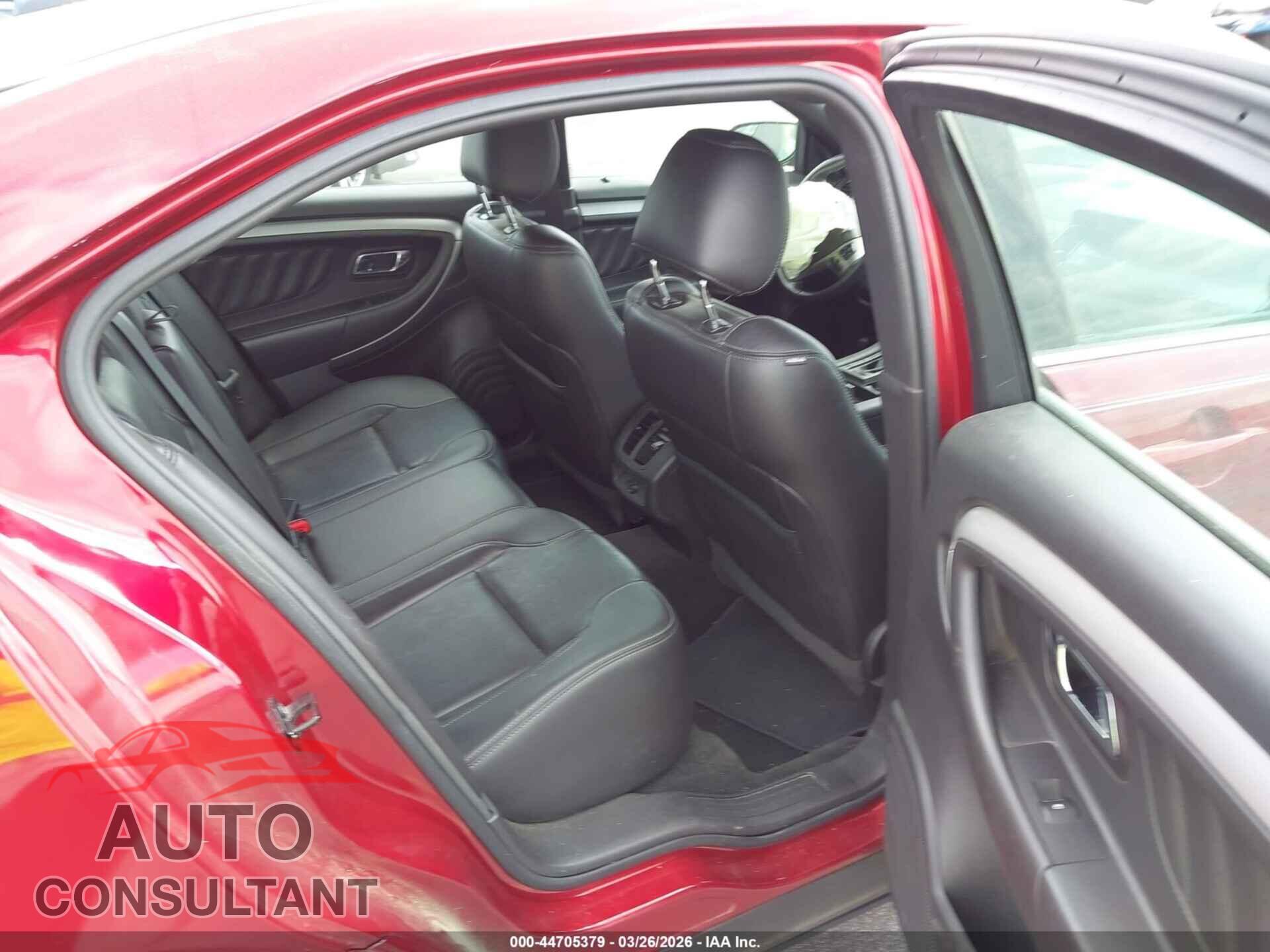 FORD TAURUS 2015 - 1FAHP2E83FG206024