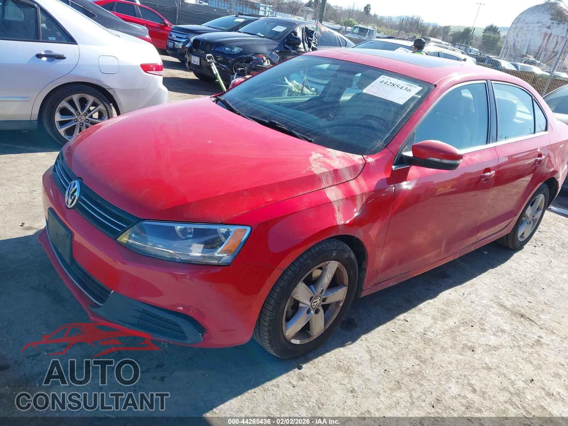 VOLKSWAGEN JETTA 2013 - 3VWLL7AJ8DM359391