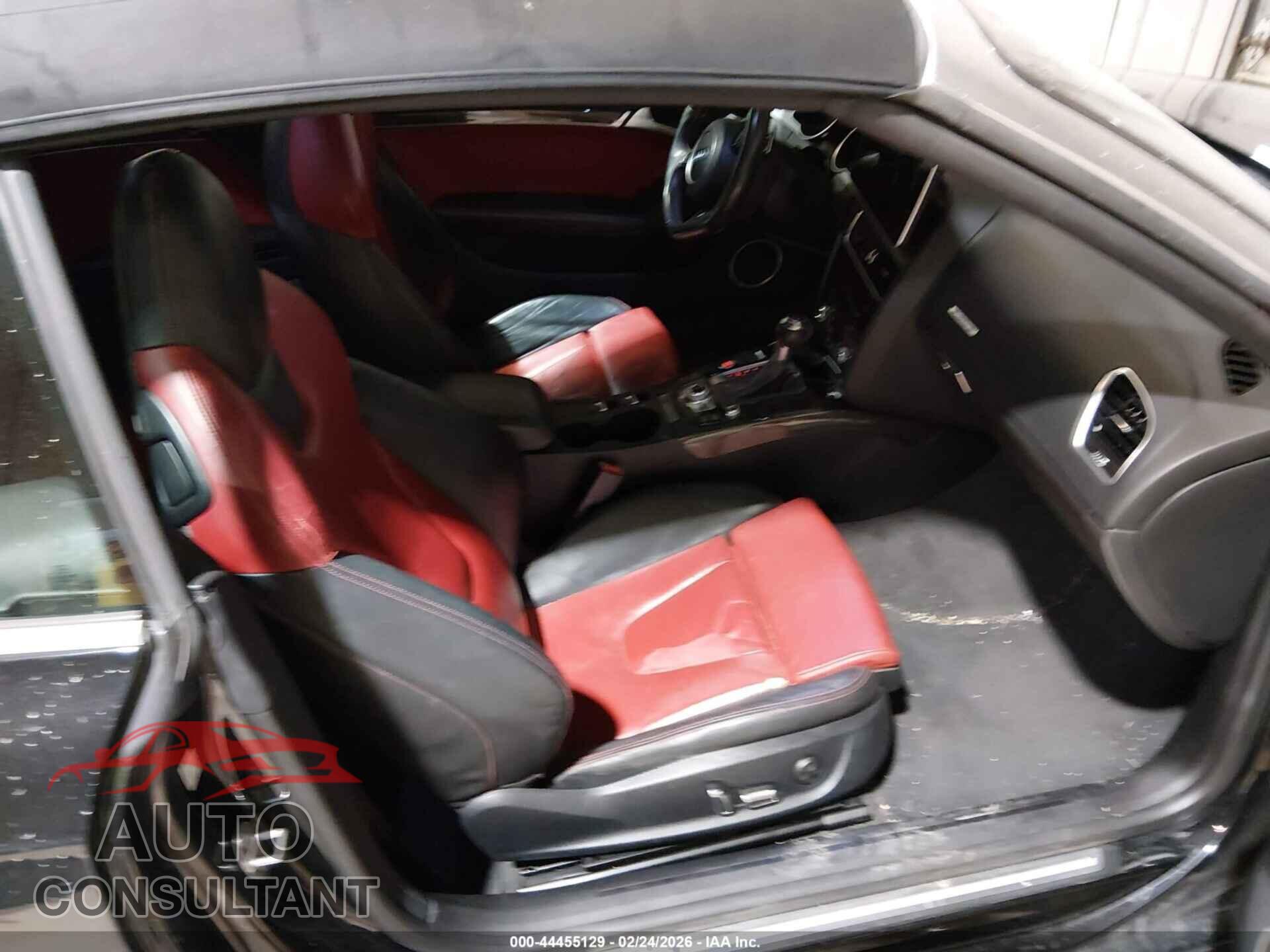 AUDI S5 2013 - WAUCGAFH2DN012863