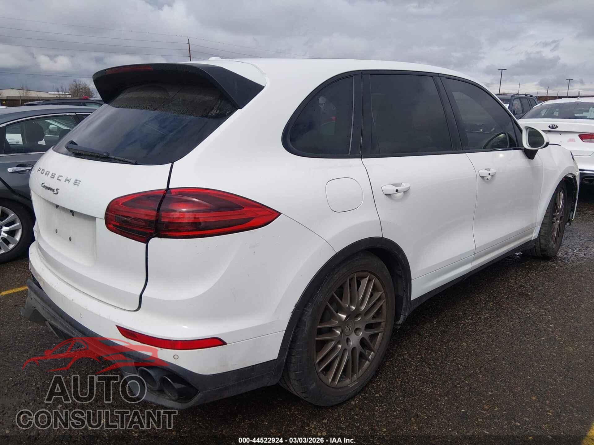PORSCHE CAYENNE 2016 - WP1AB2A28GLA96350