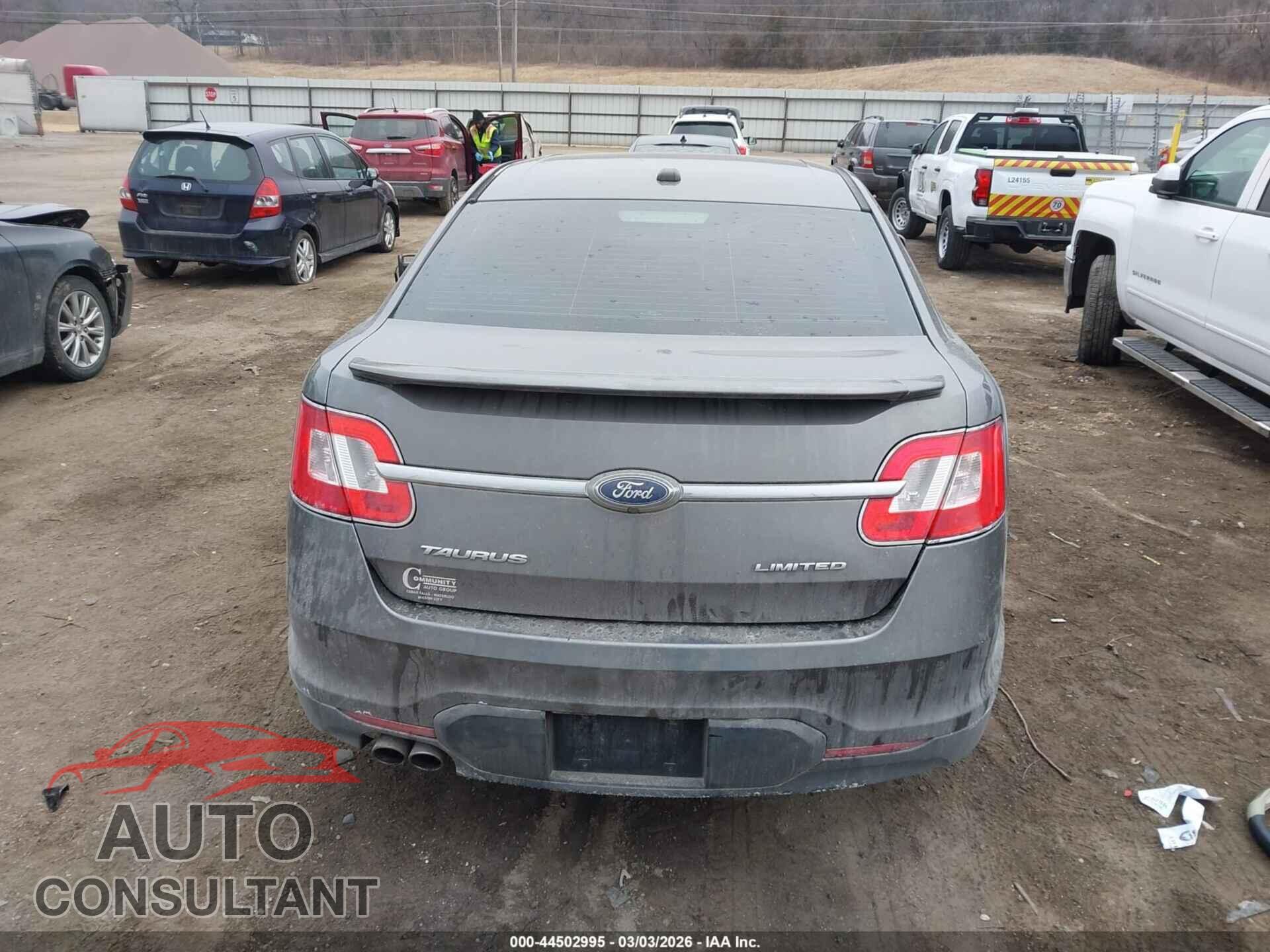 FORD TAURUS 2011 - 1FAHP2FW9BG122295