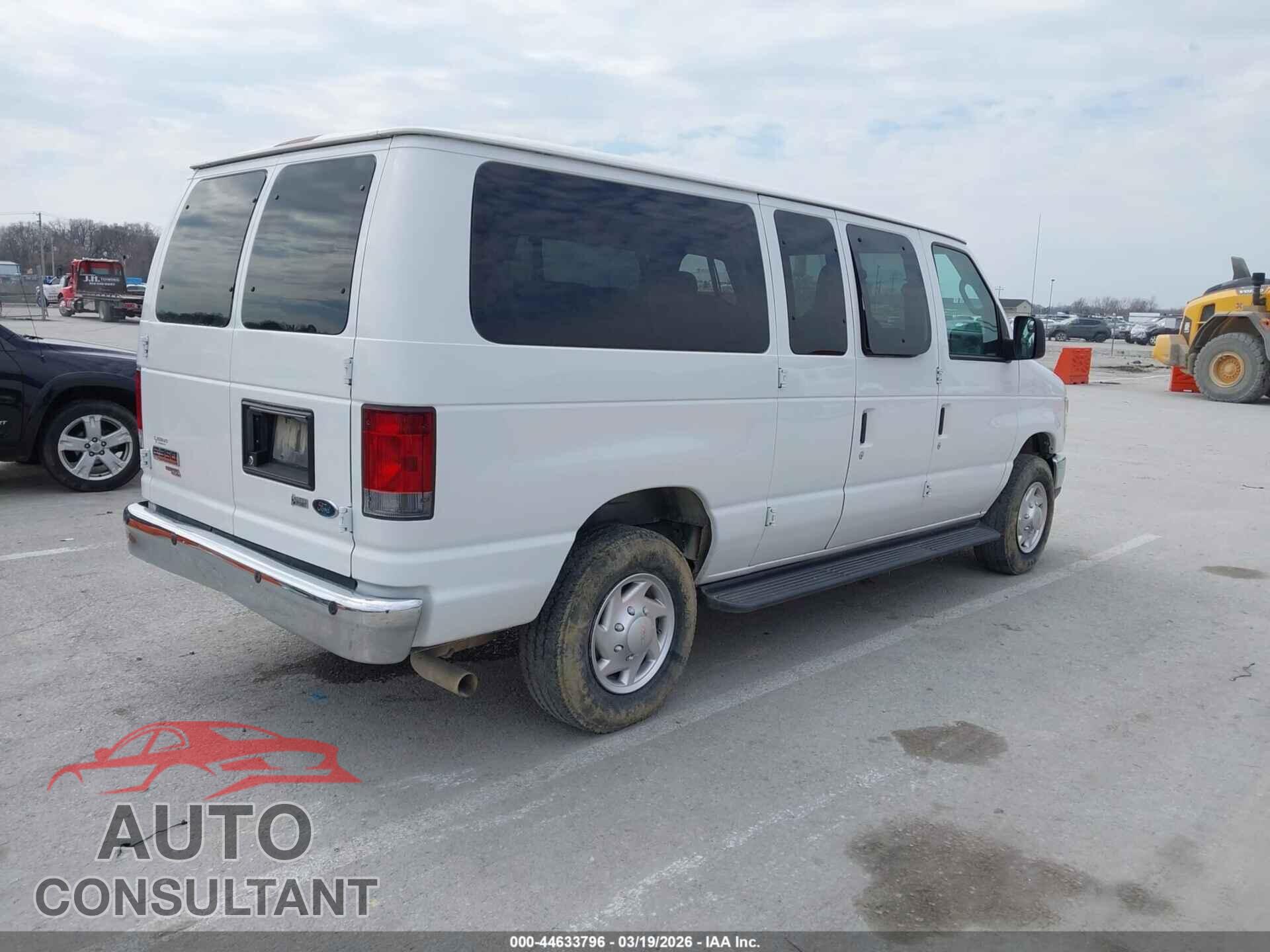 FORD E-350 SUPER DUTY 2011 - 1FBNE3BL0BDB02866