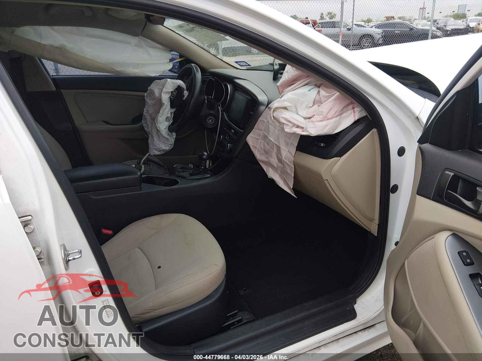 KIA OPTIMA 2015 - KNAGM4A74F5601331