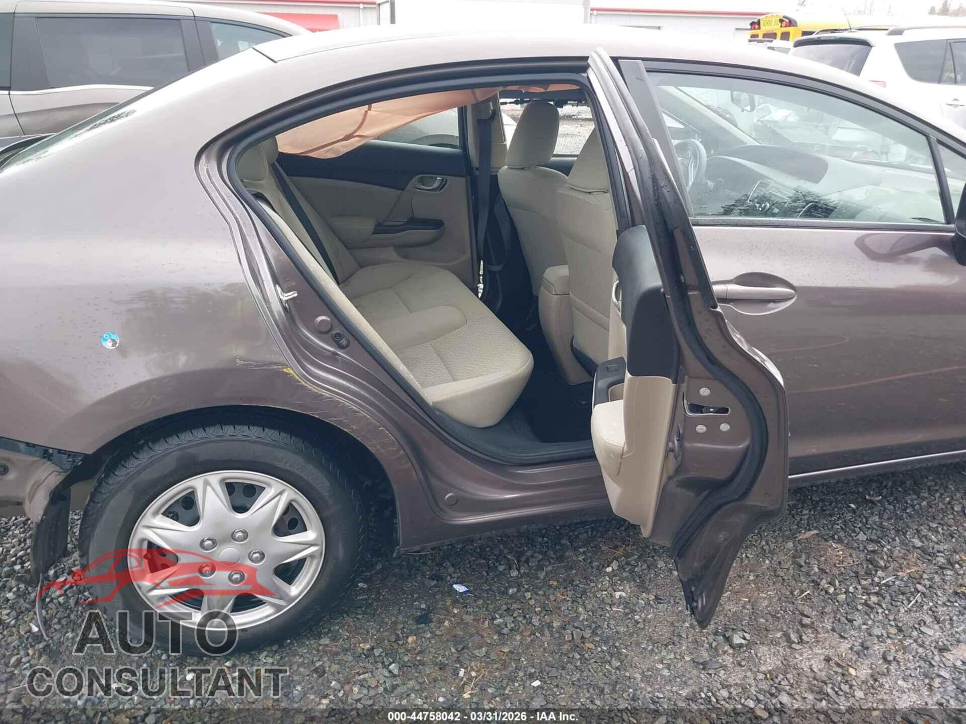 HONDA CIVIC 2014 - 2HGFB2F57EH533096