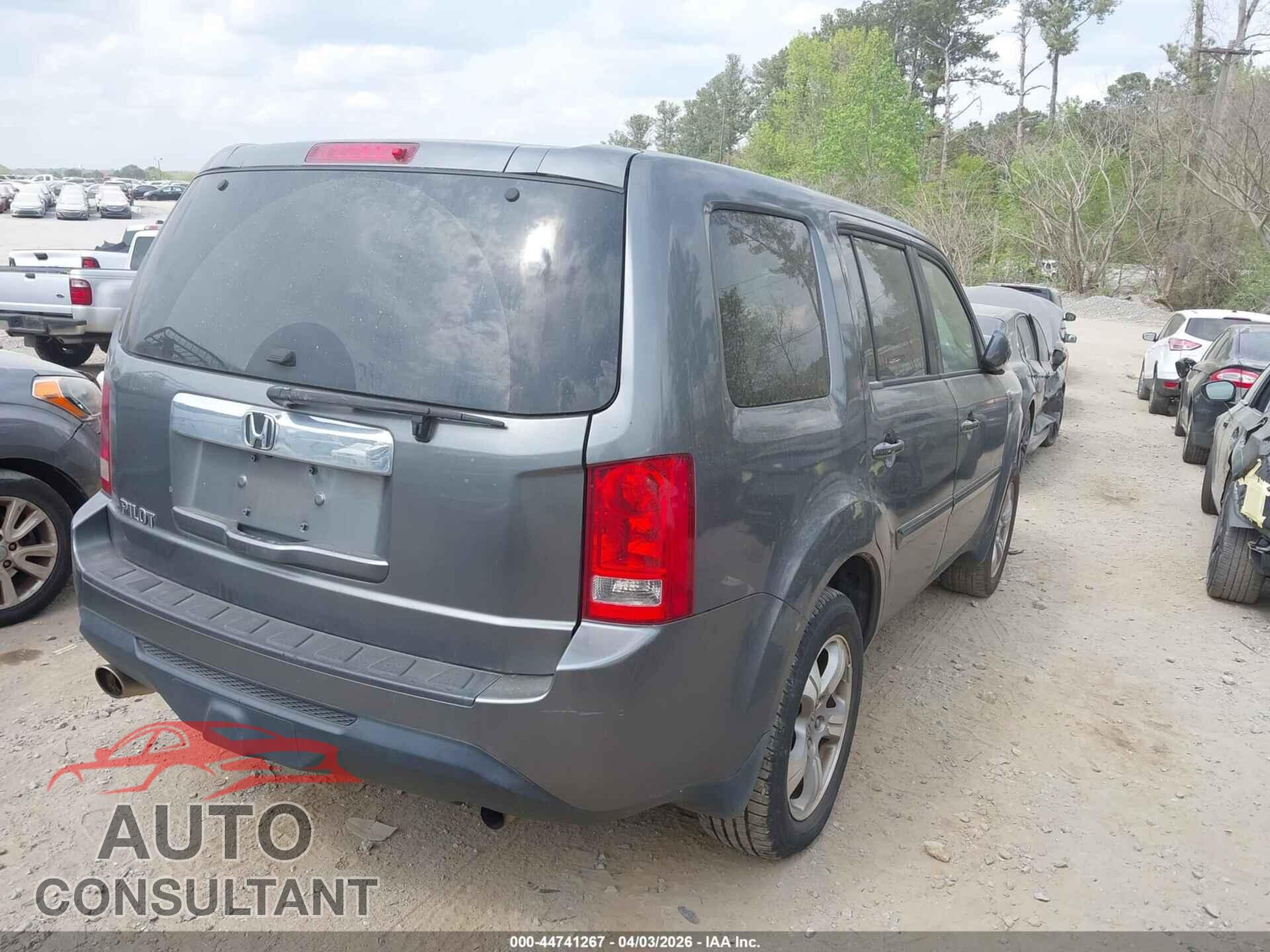 HONDA PILOT 2013 - 5FNYF3H58DB007059