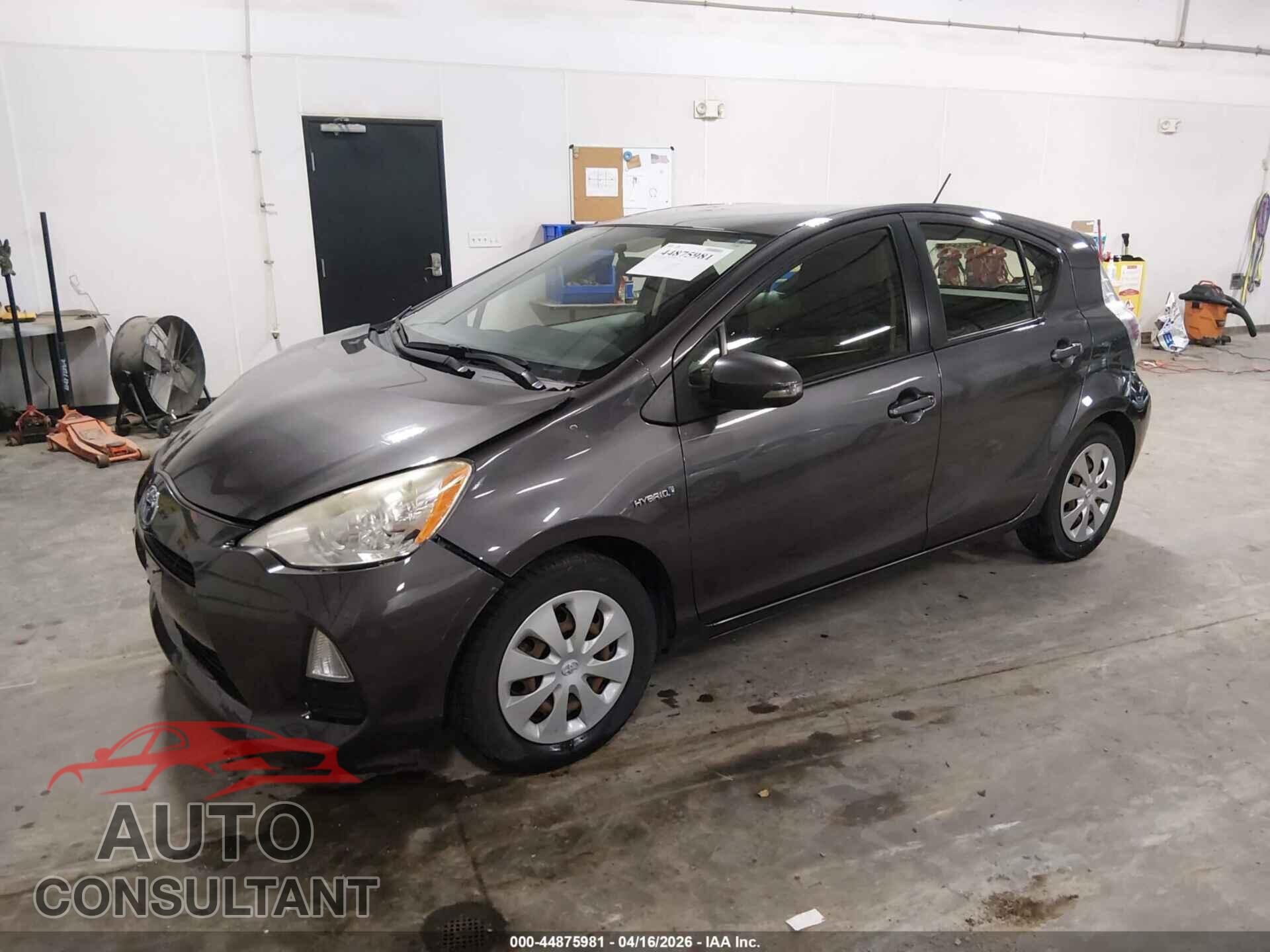 TOYOTA PRIUS C 2013 - JTDKDTB32D1032275