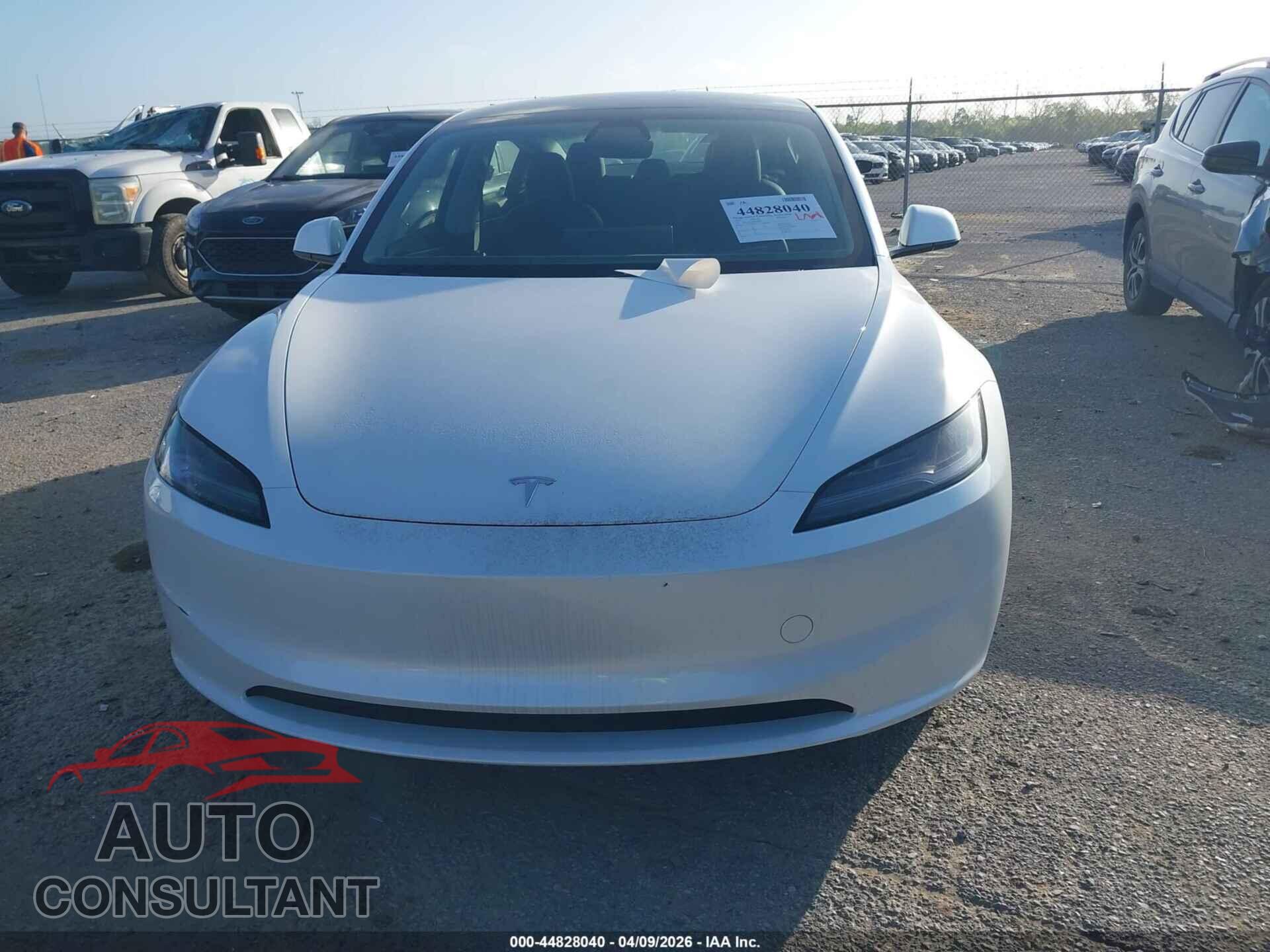 TESLA MODEL 3 2025 - 5YJ3E1EA3SF034444