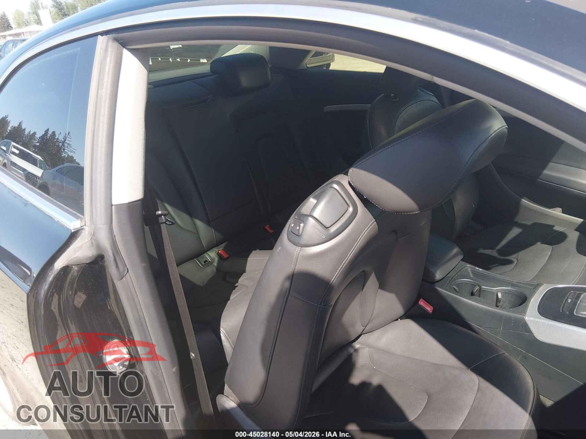 AUDI A5 2013 - WAUCFAFR4DA035497