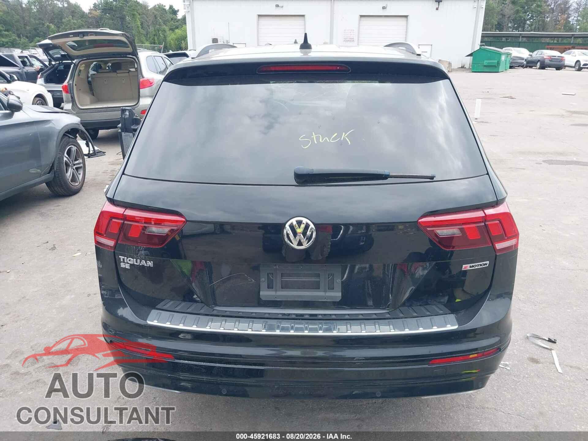 VOLKSWAGEN TIGUAN 2021 - 3VV2B7AX6MM093473