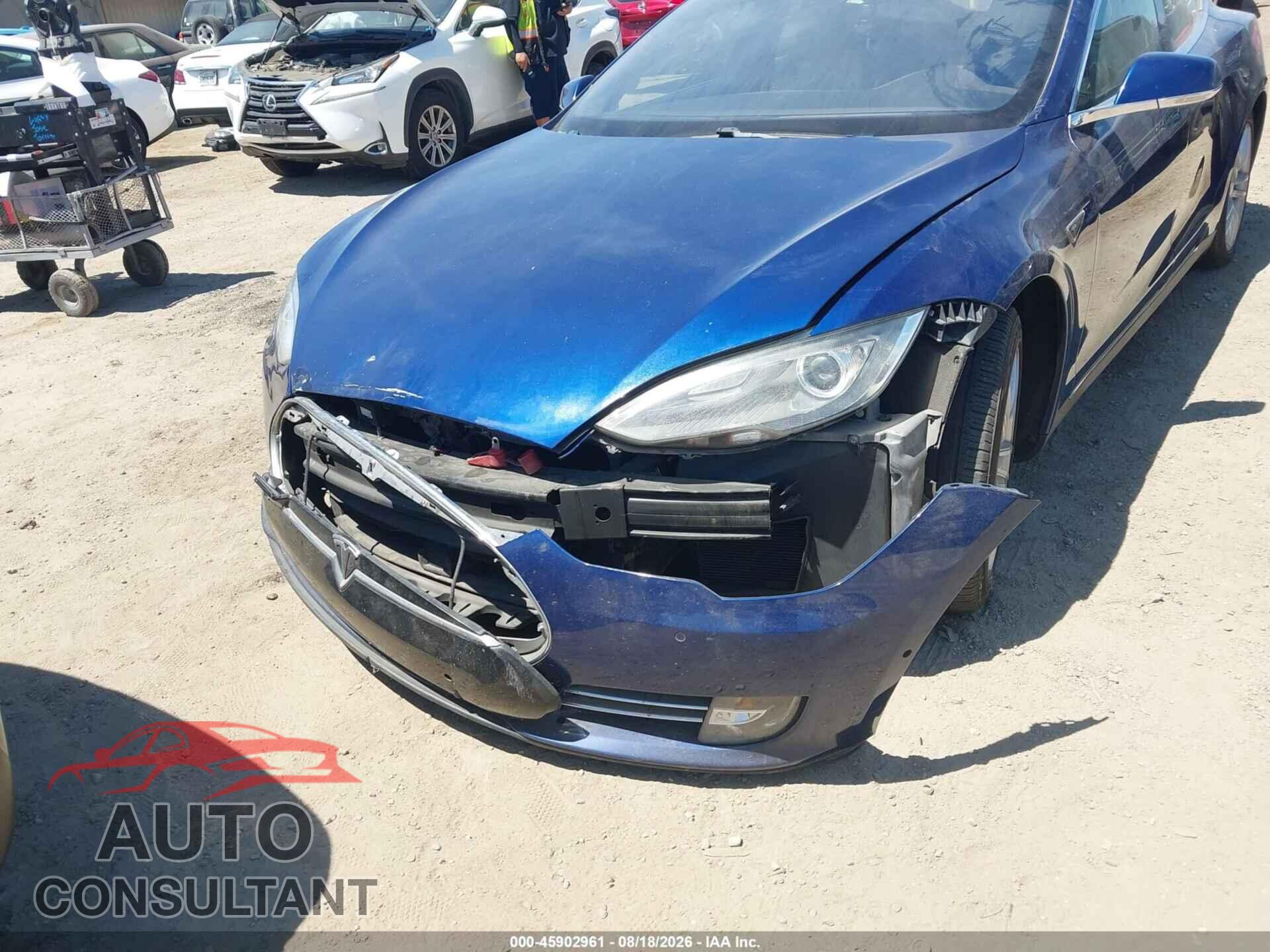 TESLA MODEL S 2015 - 5YJSA1S14FF097926