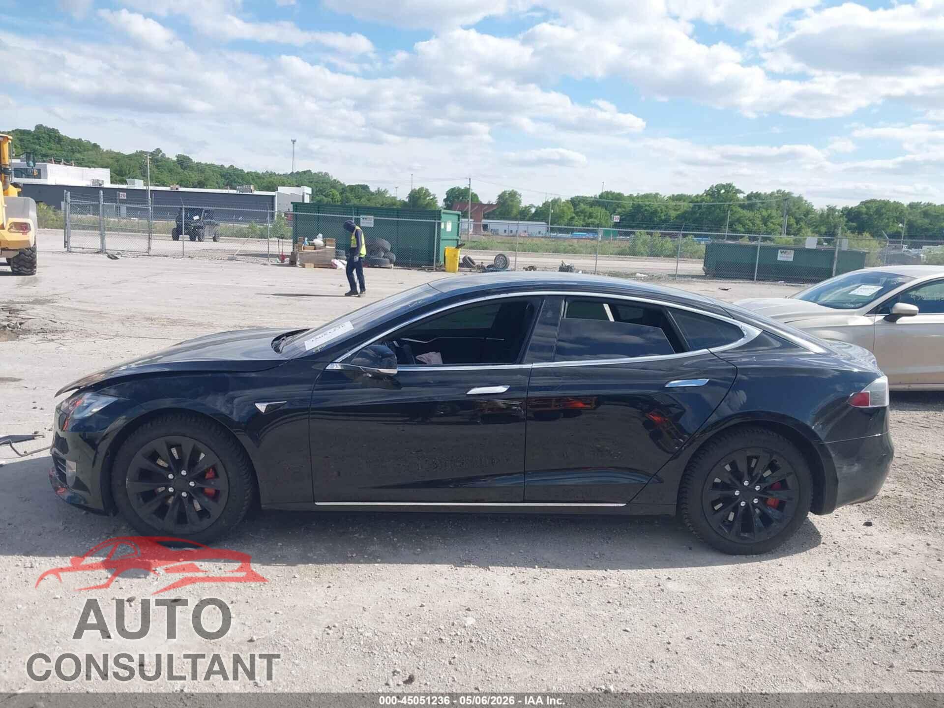TESLA MODEL S 2017 - 5YJSA1E19HF232669