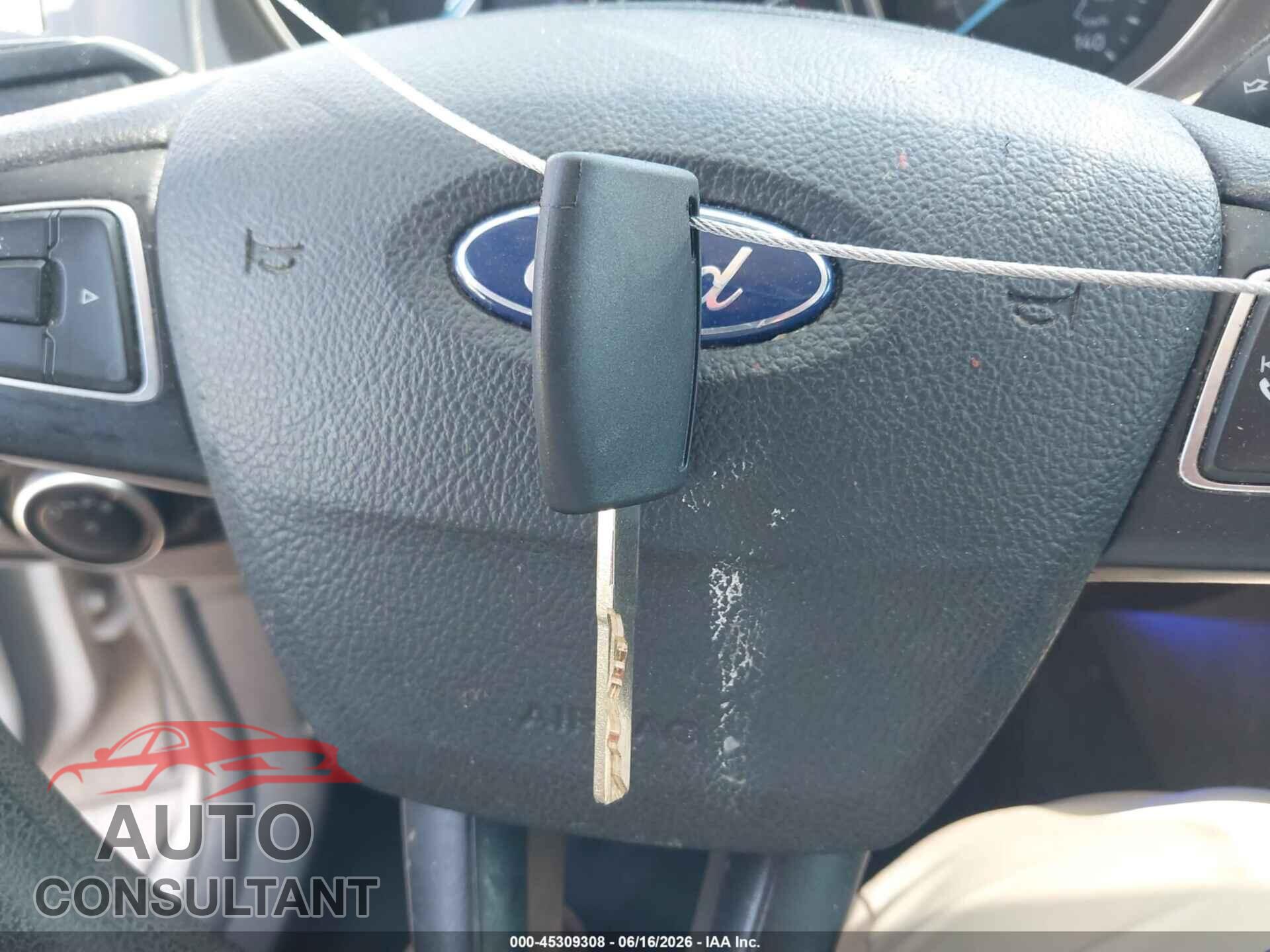 FORD FOCUS 2016 - 1FADP3E2XGL310552