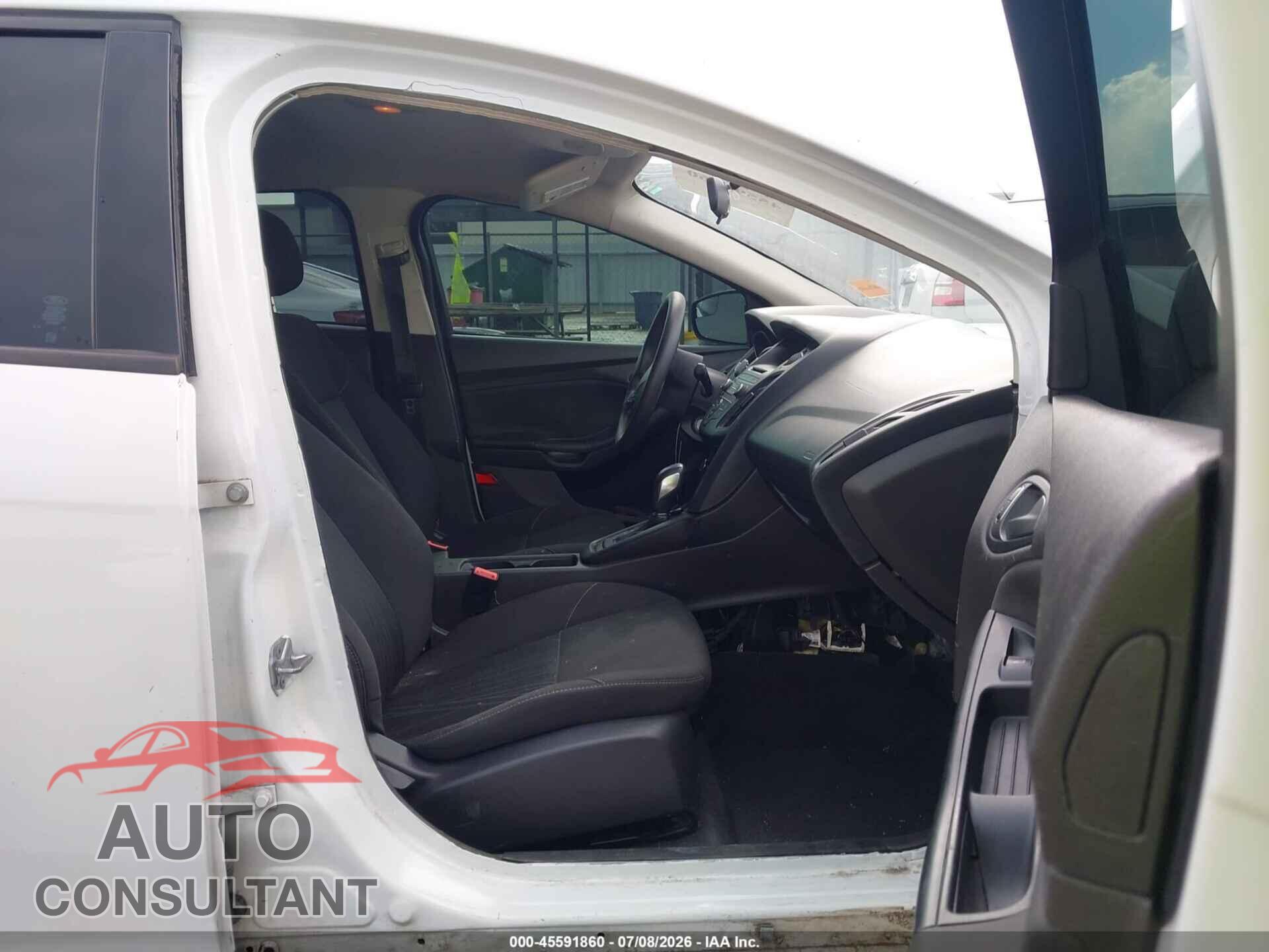 FORD FOCUS 2017 - 1FADP3E24HL262063