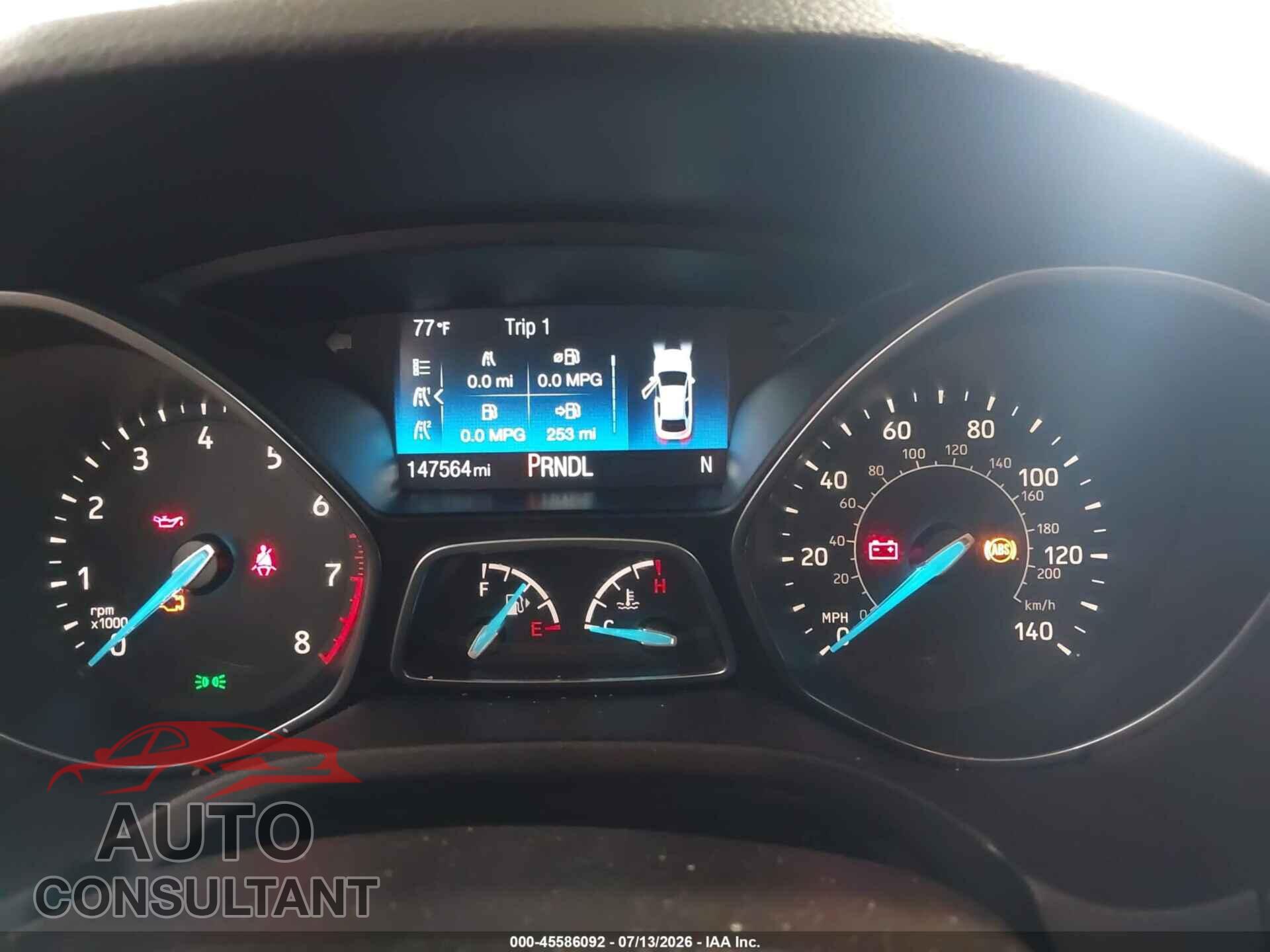 FORD FOCUS 2015 - 1FADP3K21FL211511