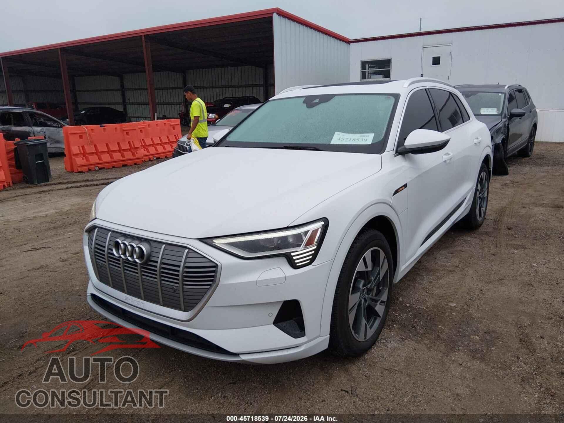 AUDI E-TRON 2021 - WA1AAAGE5MB020404