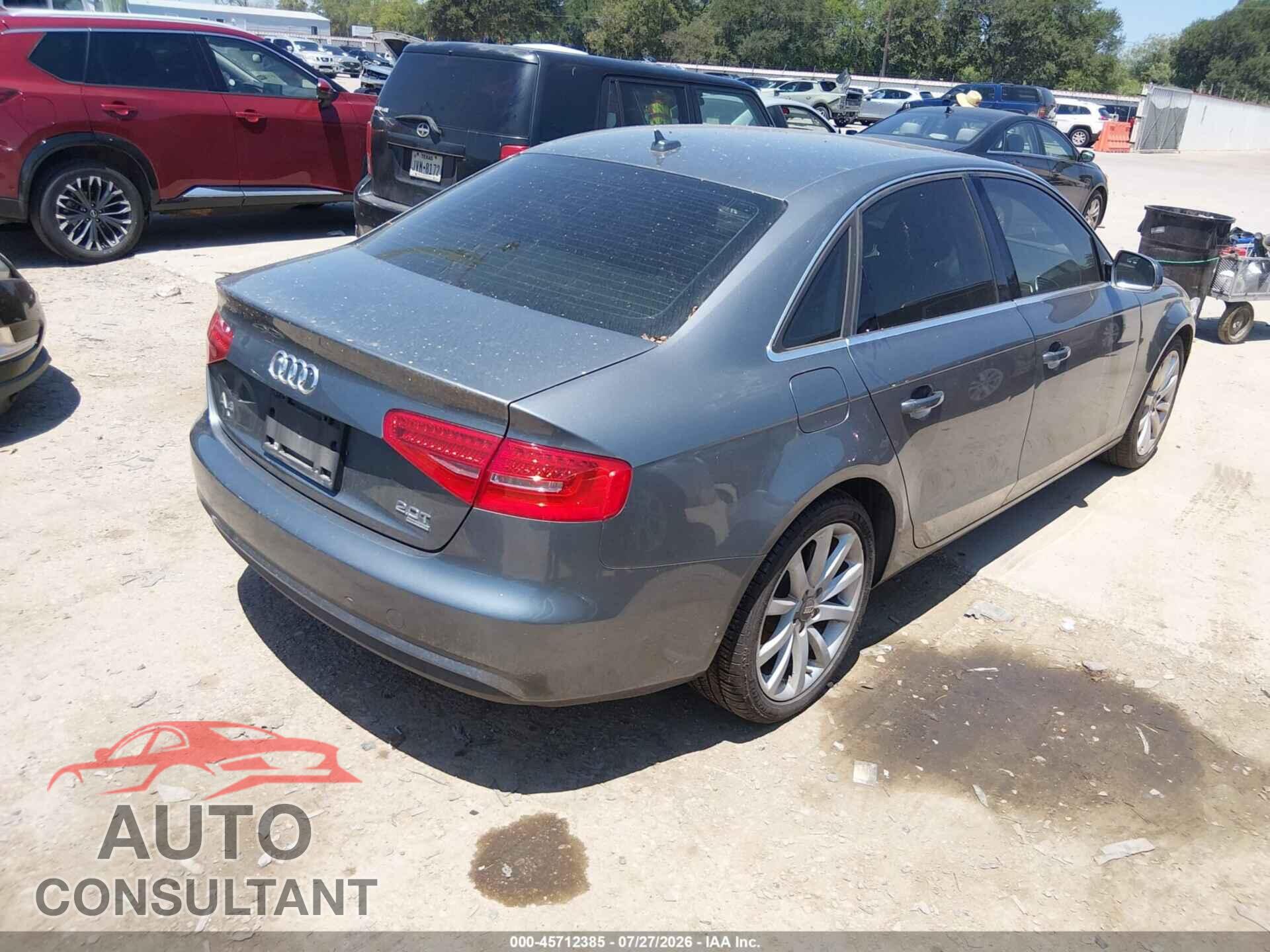 AUDI A4 2013 - WAUFFAFL2DA140077