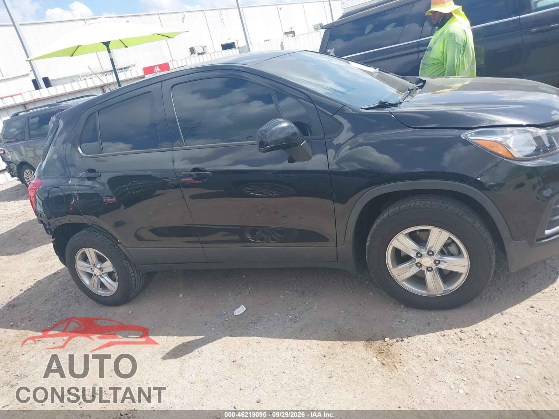 CHEVROLET TRAX 2019 - 3GNCJNSB3KL340231