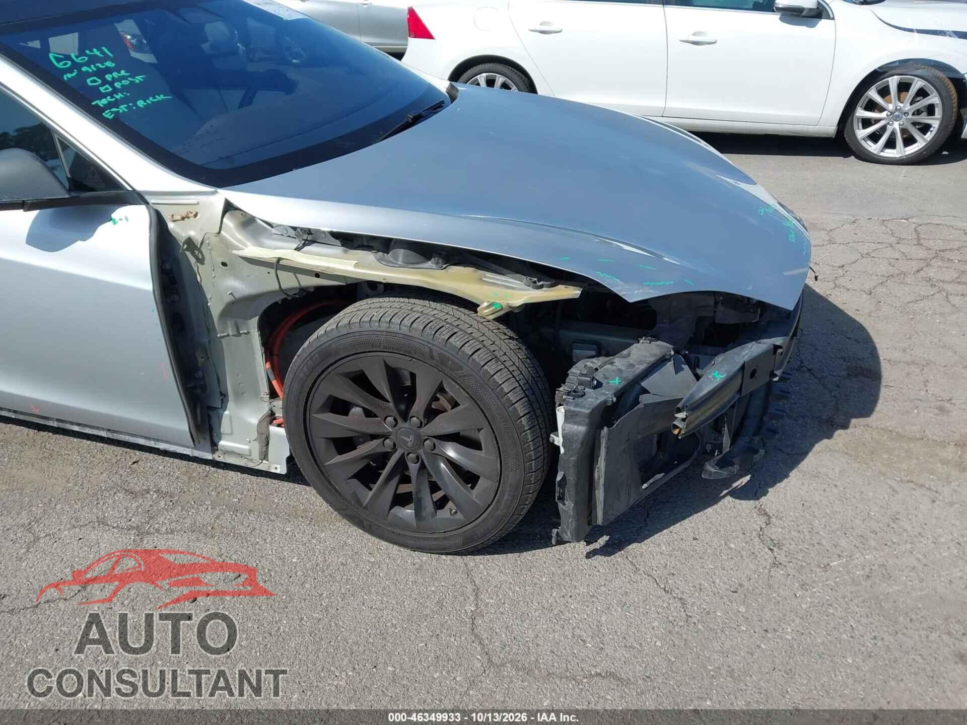 TESLA MODEL S 2019 - 5YJSA1E24KF304099