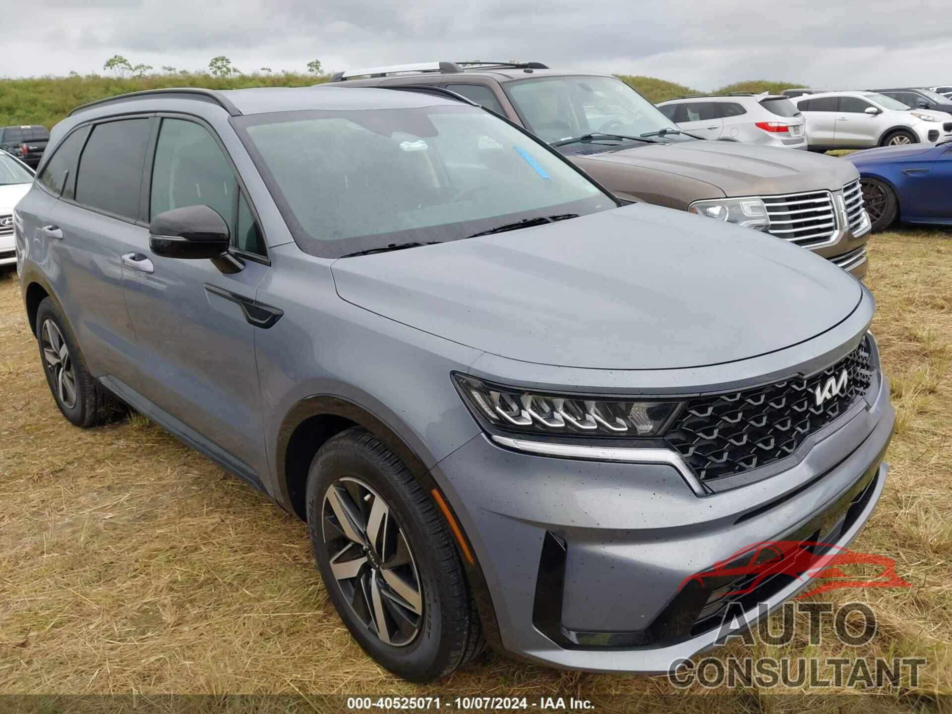 KIA SORENTO 2023 - 5XYRH4LF1PG167995