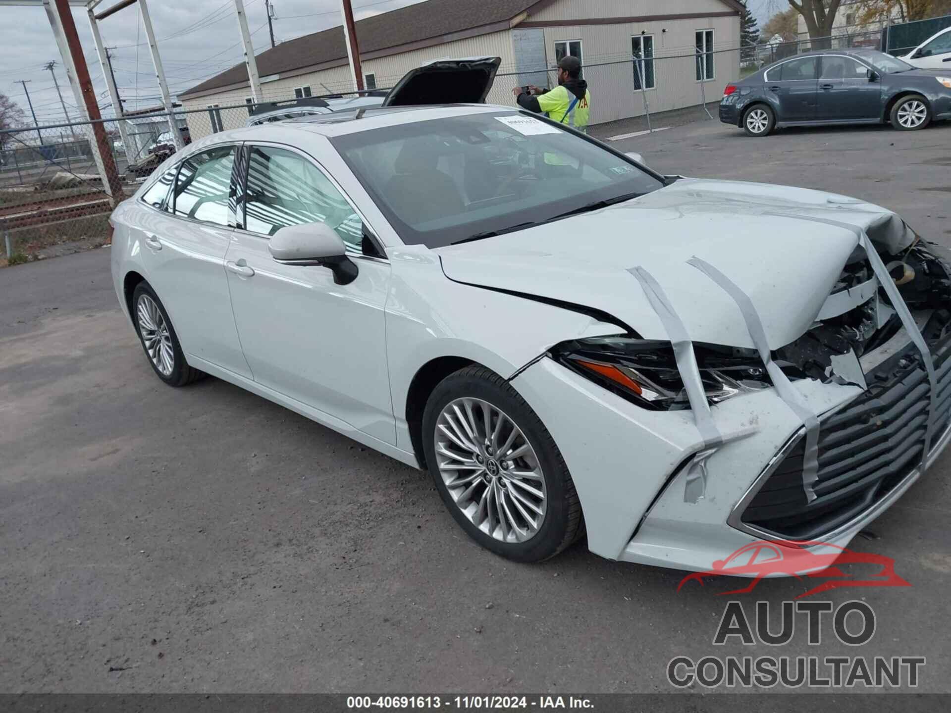 TOYOTA AVALON 2022 - 4T1DZ1FB4NU073177